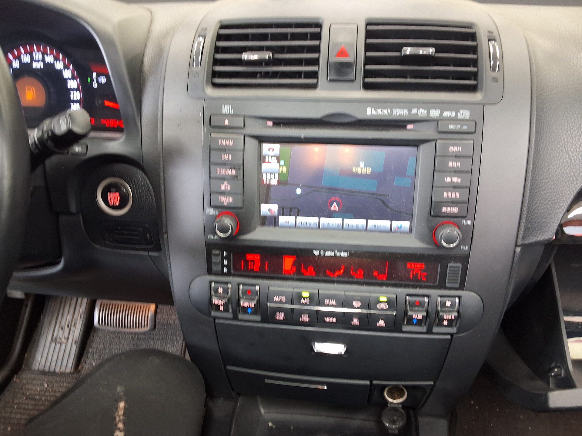 2012 - kia mohave