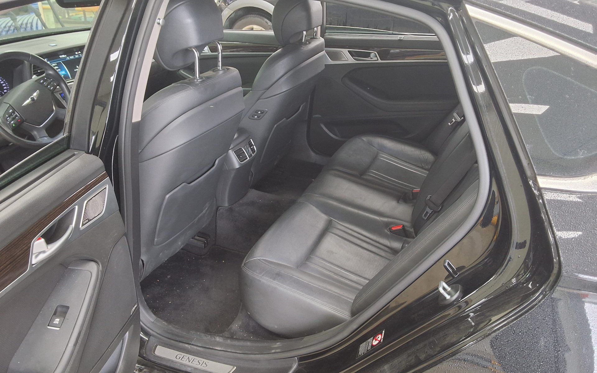 2017 - genesis g80