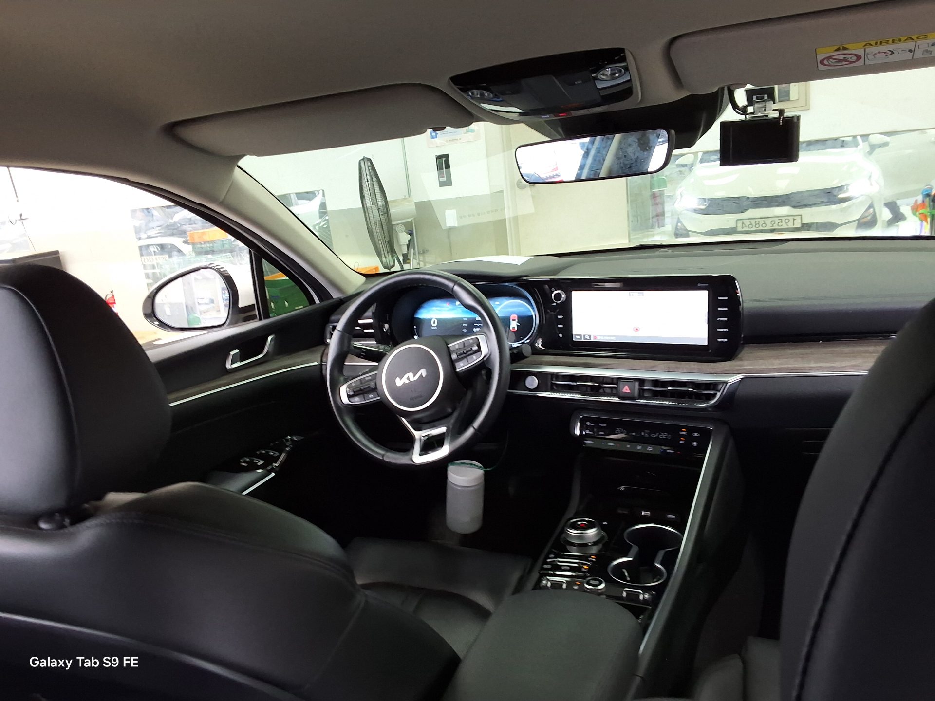 2023 - kia k5