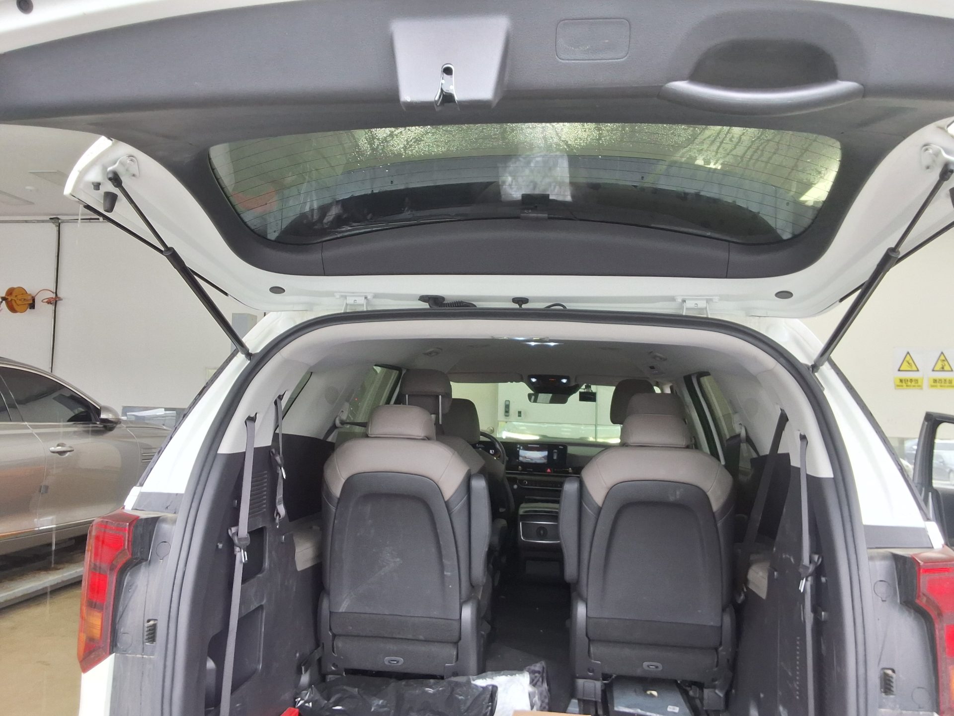 2025 - kia carnival