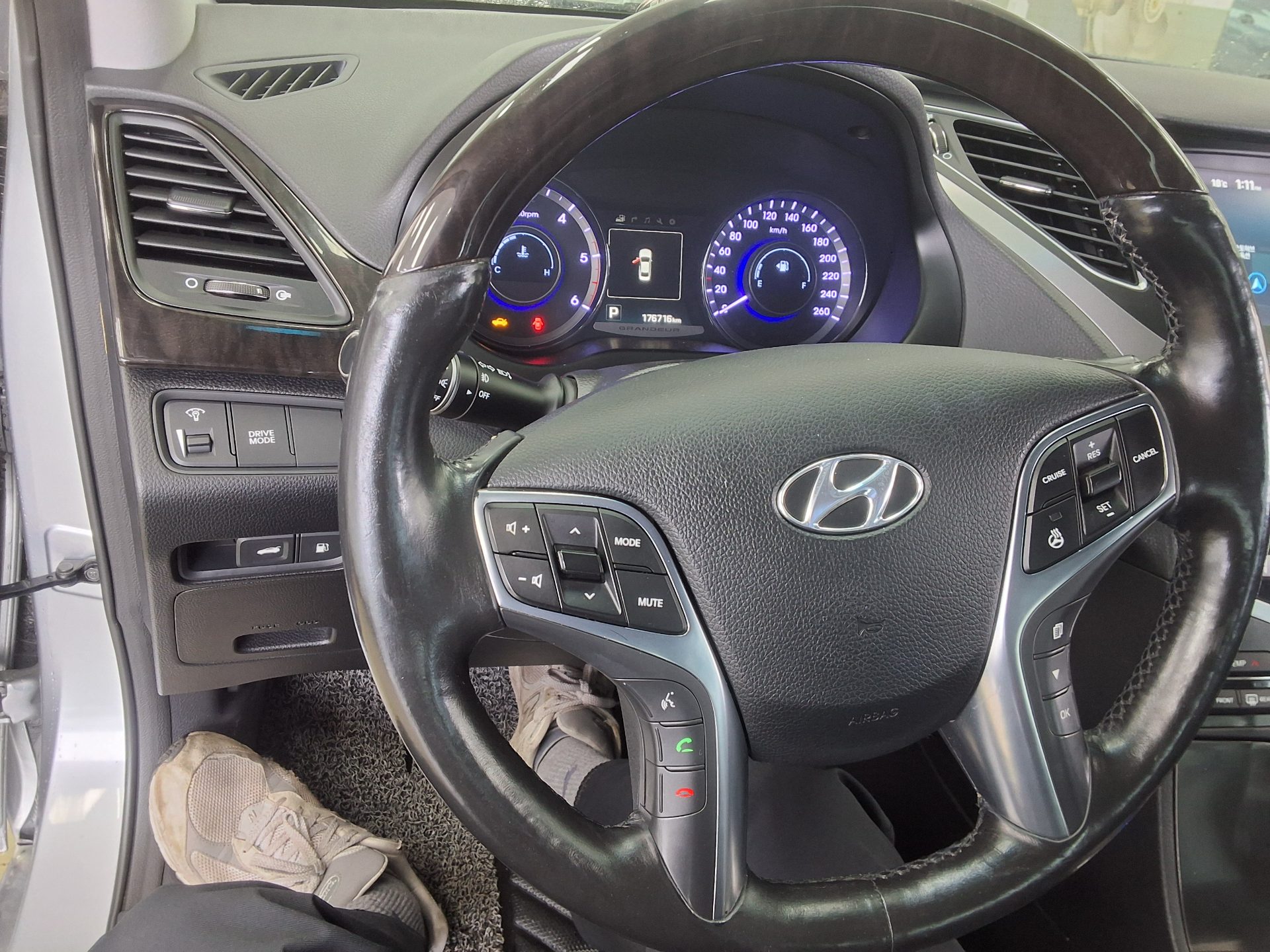 2015 - hyundai grandeur