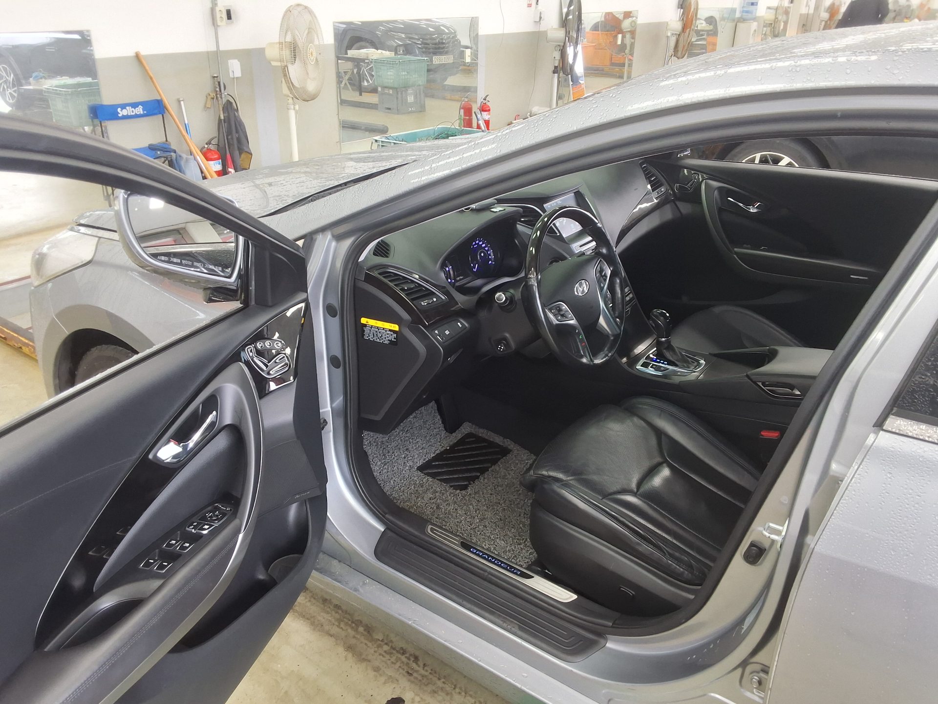2015 - hyundai grandeur