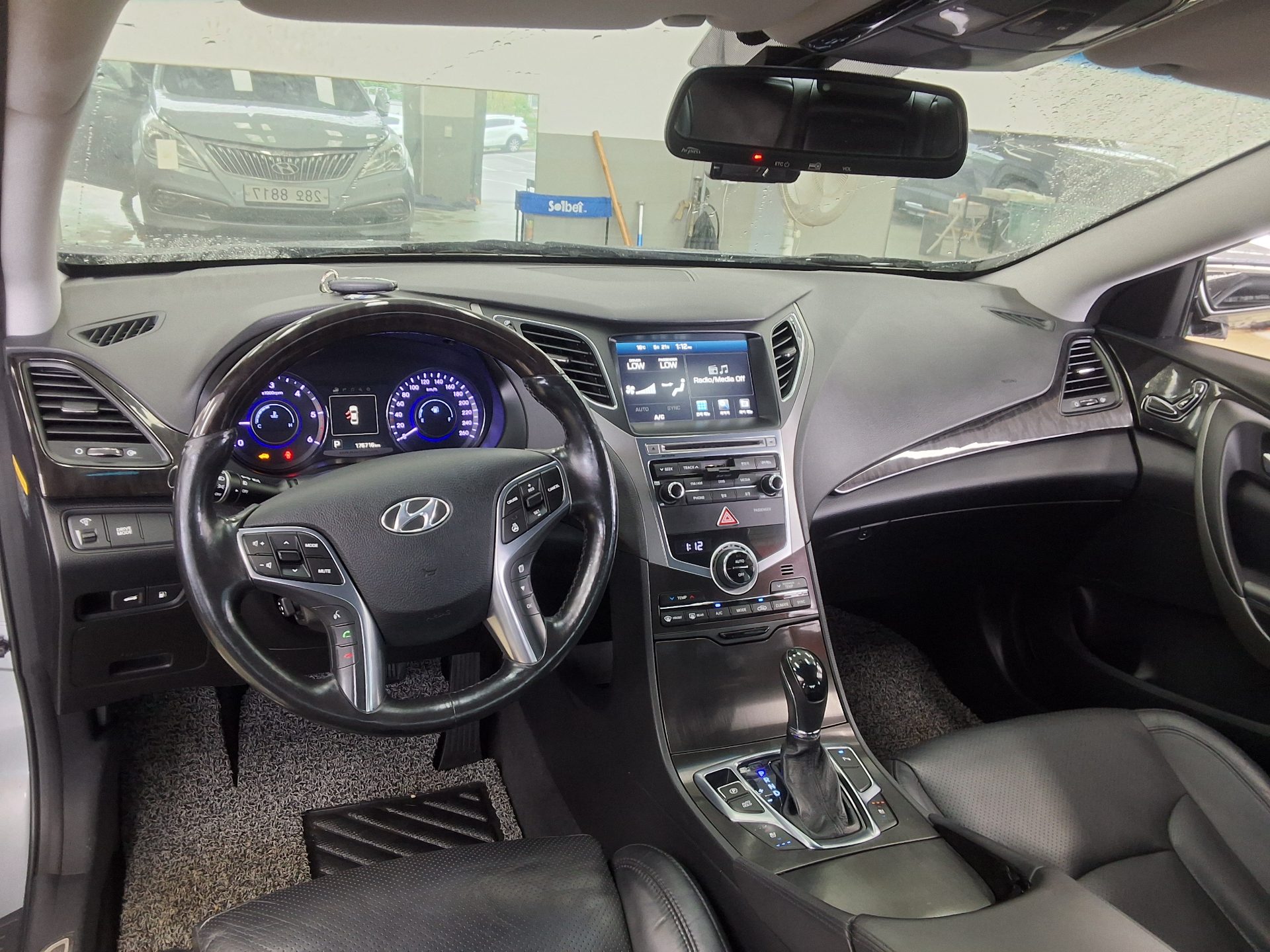 2015 - hyundai grandeur