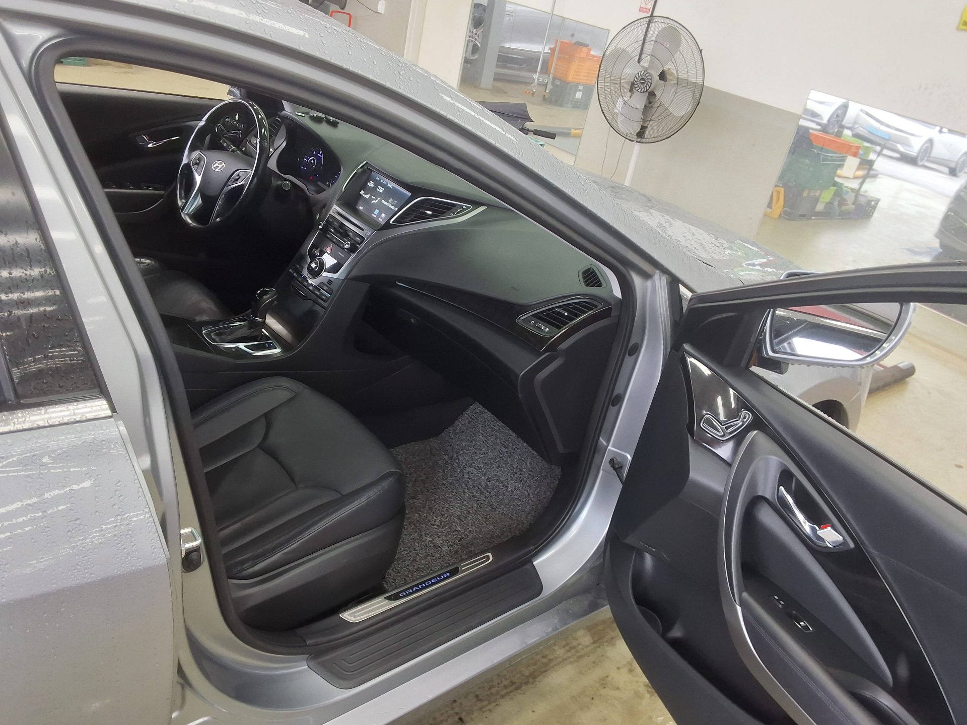 2015 - hyundai grandeur