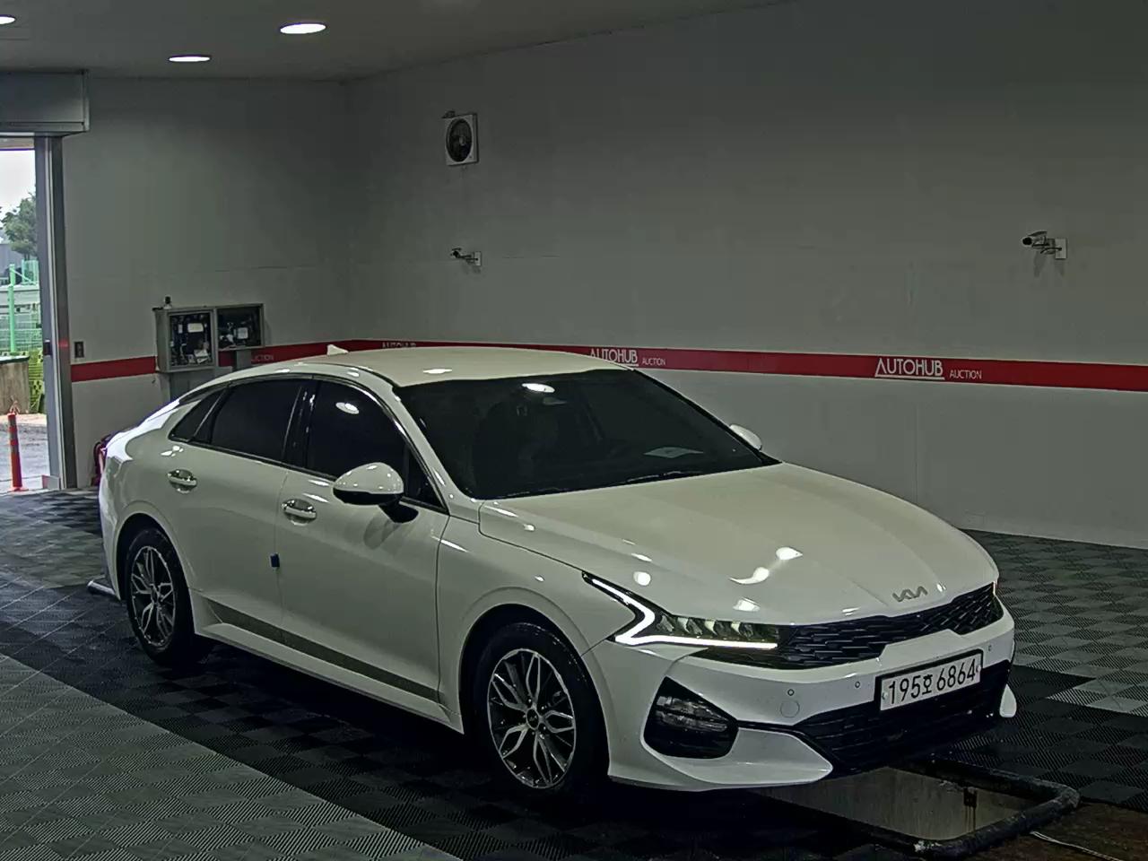 2023 - kia k5