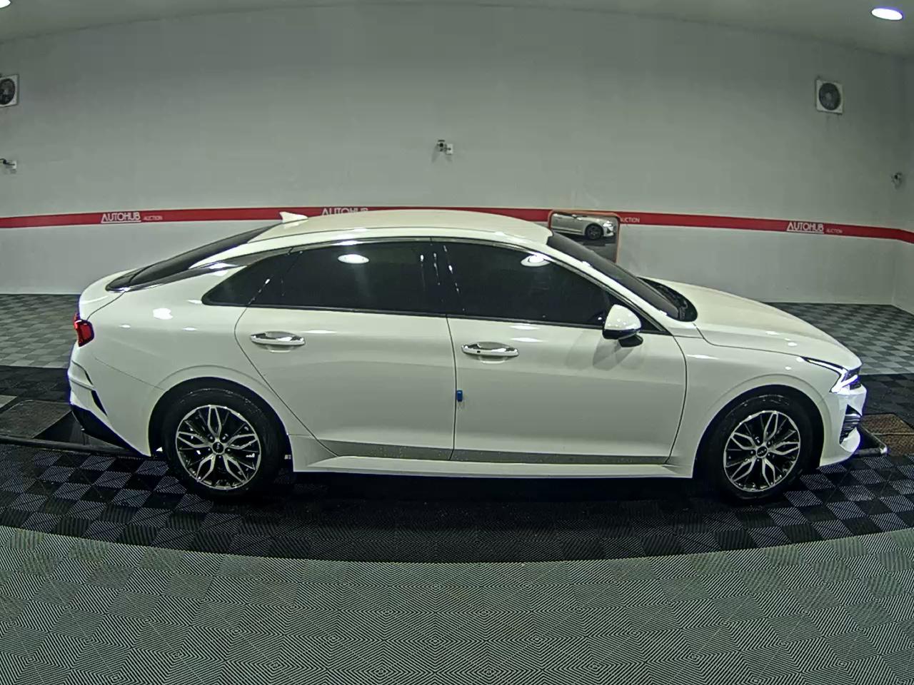 2023 - kia k5