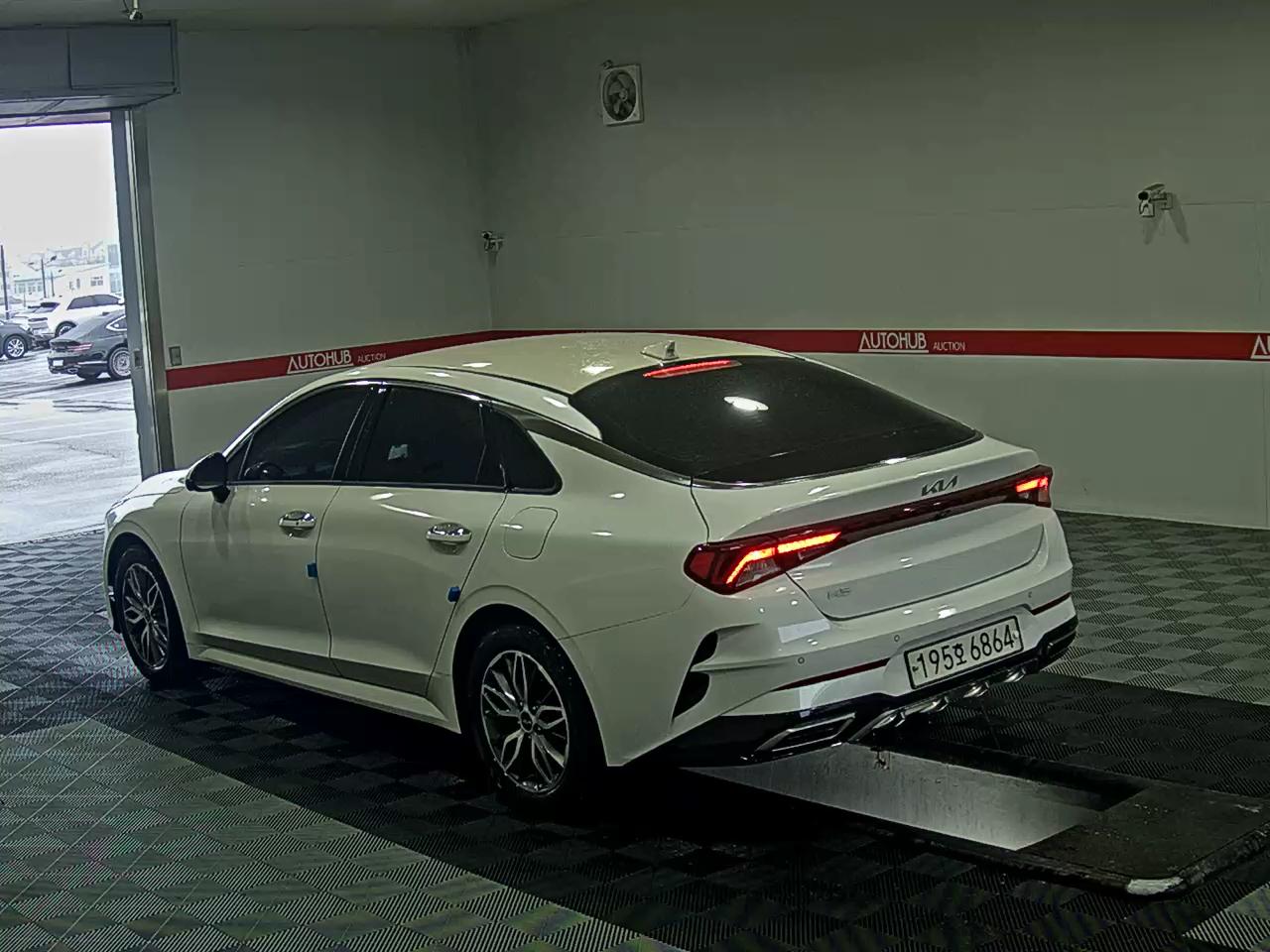 2023 - kia k5