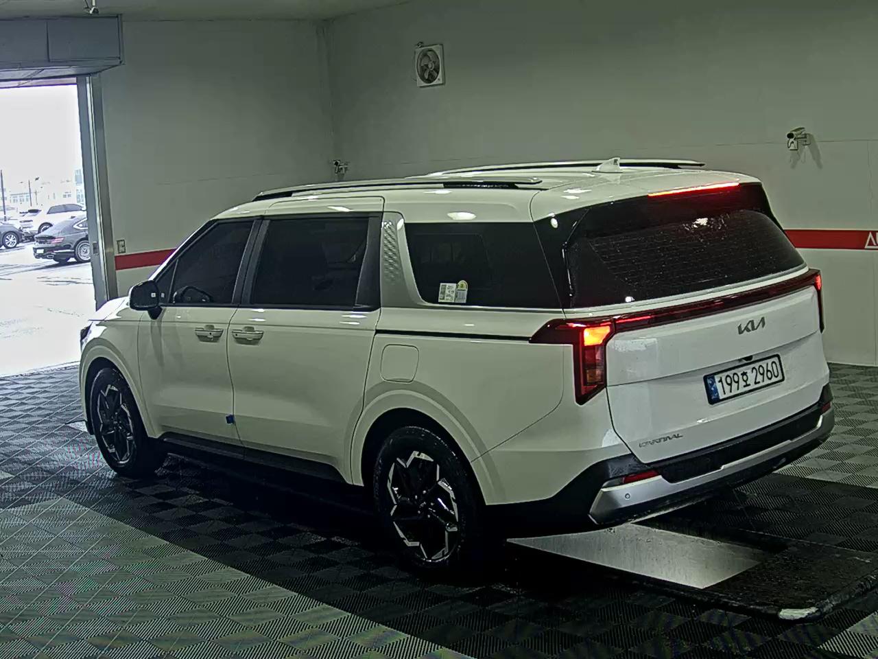 2025 - kia carnival