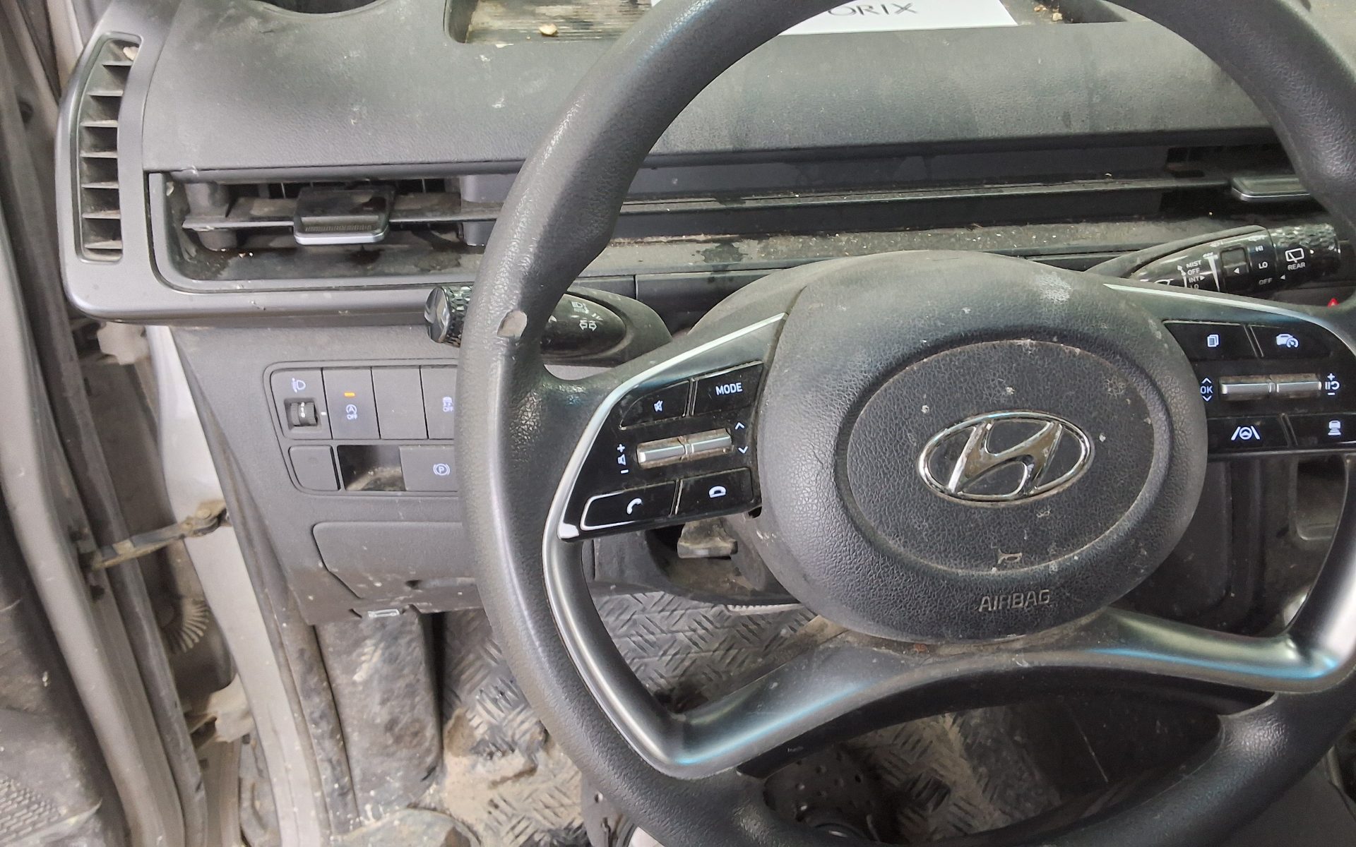 2022 - hyundai staria