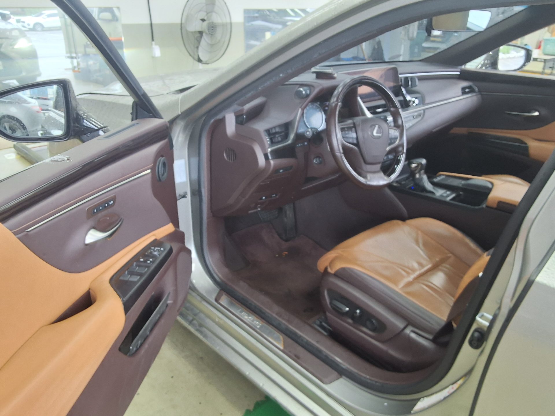 2019 - lexus es