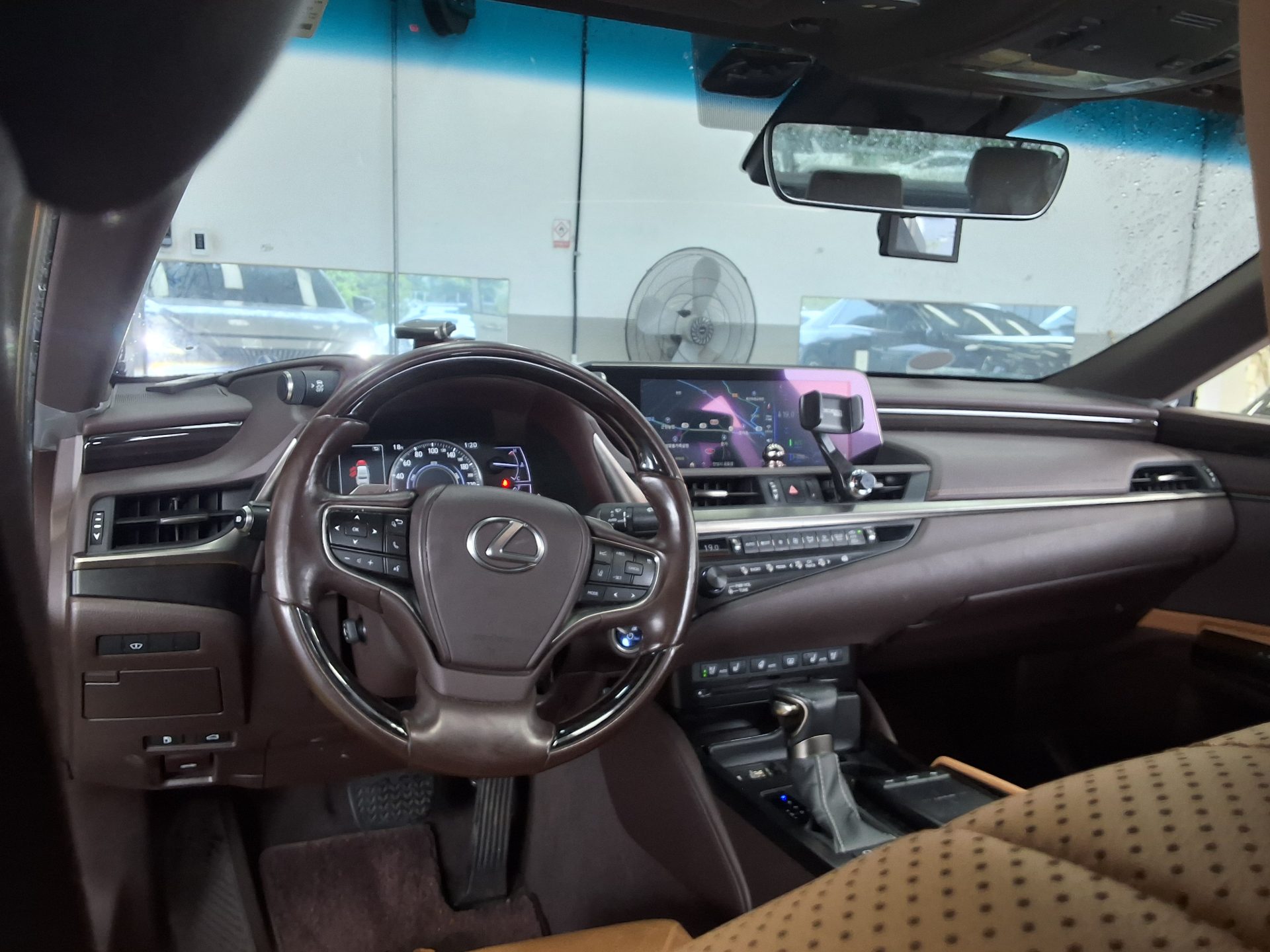 2019 - lexus es