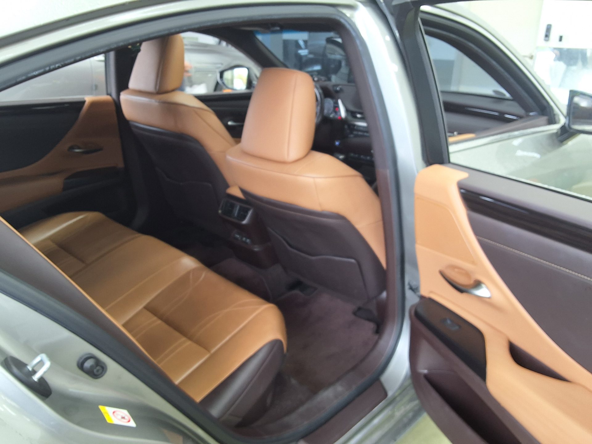 2019 - lexus es
