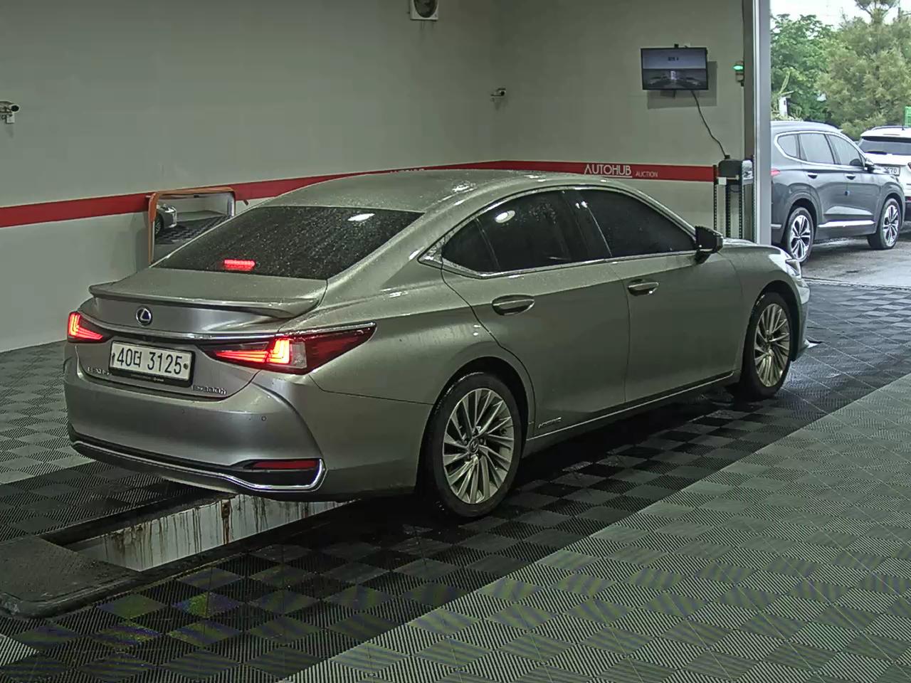 2019 - lexus es