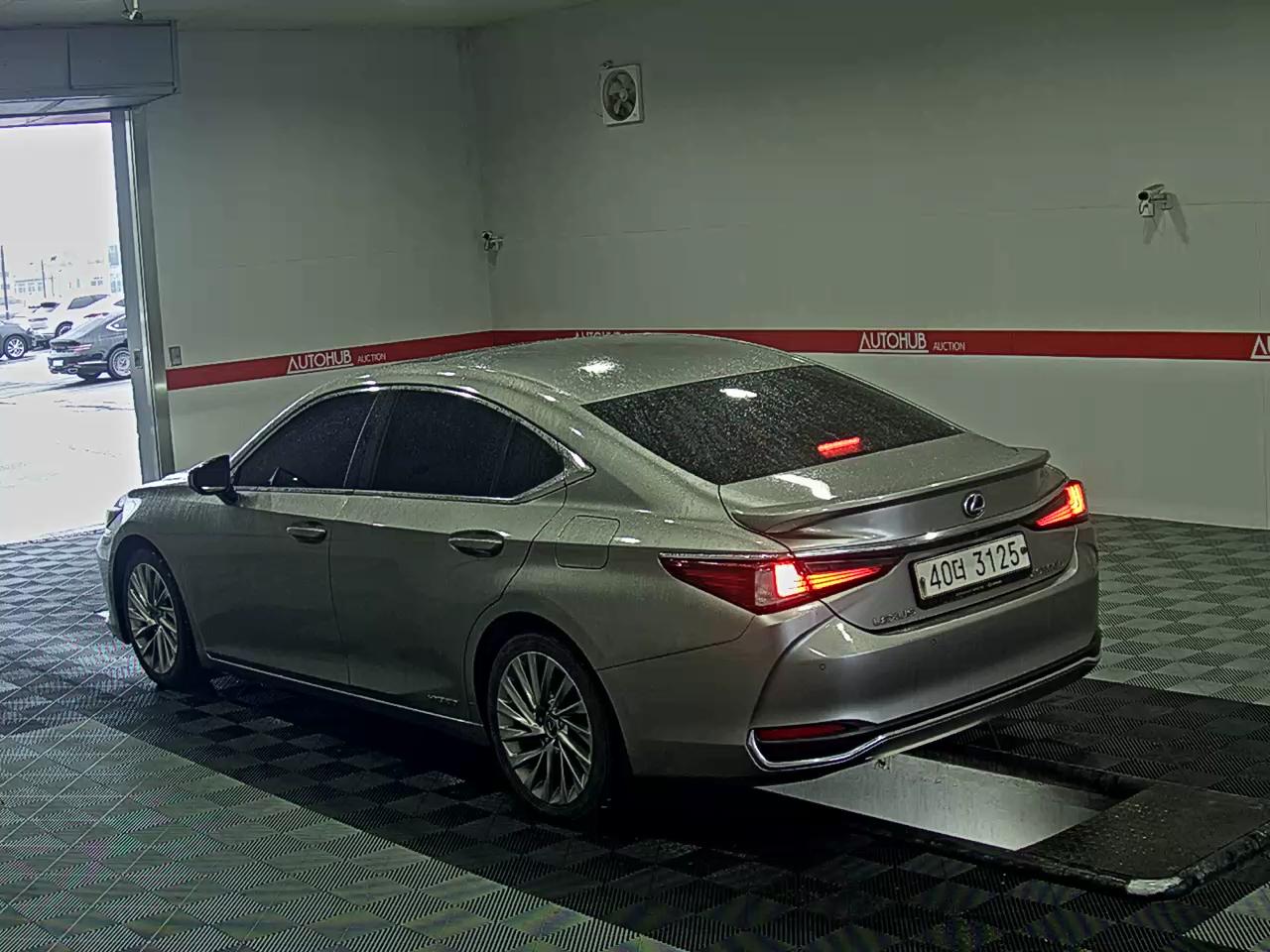 2019 - lexus es