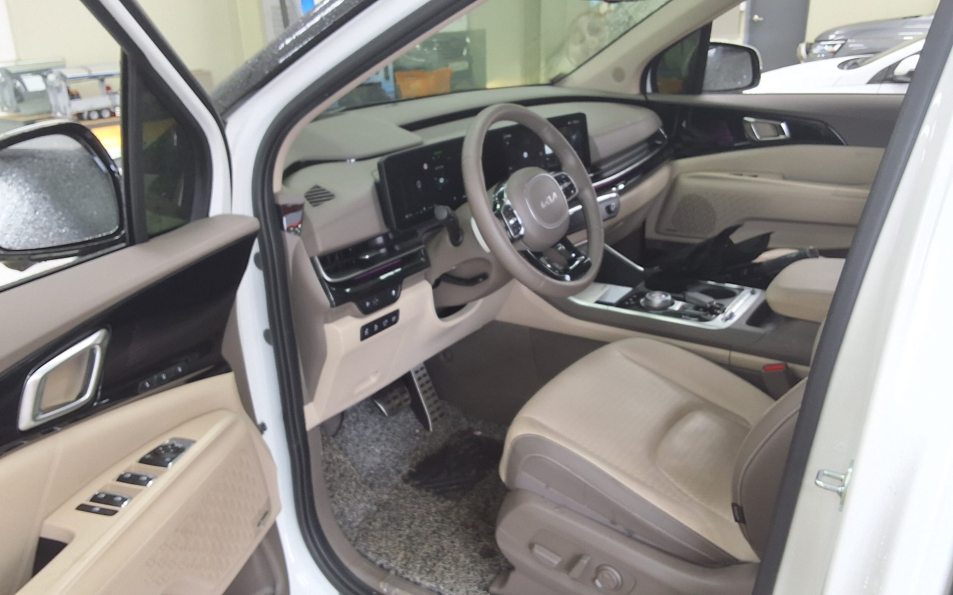 2025 - kia carnival