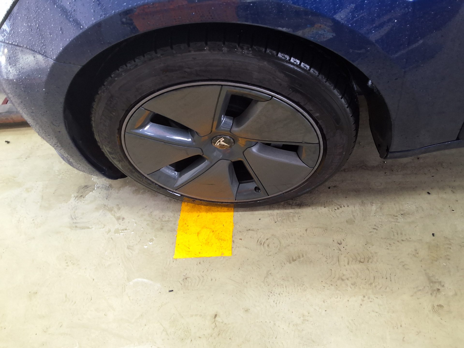 2021 - tesla model 3