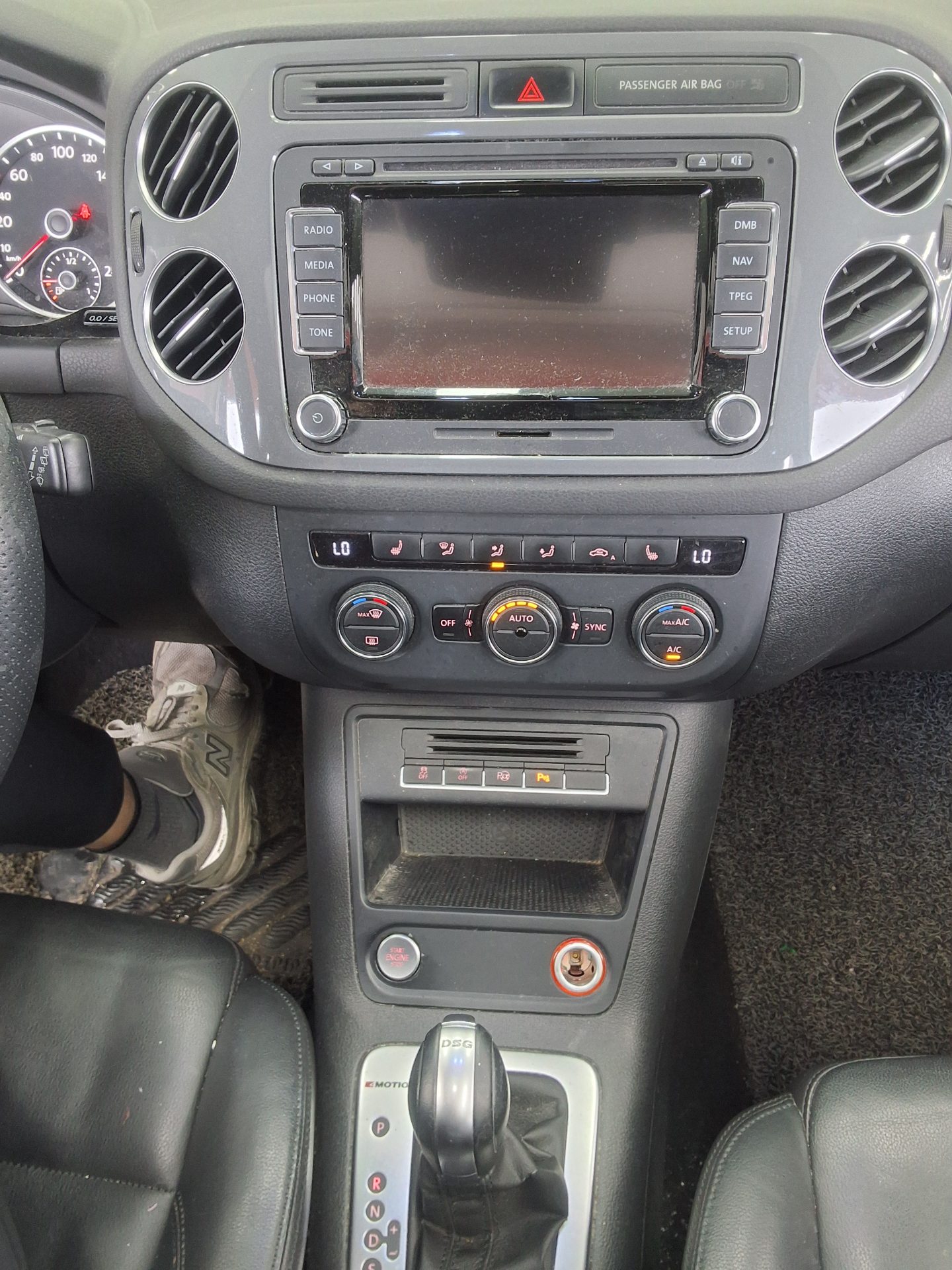 2016 - volkswagen tiguan