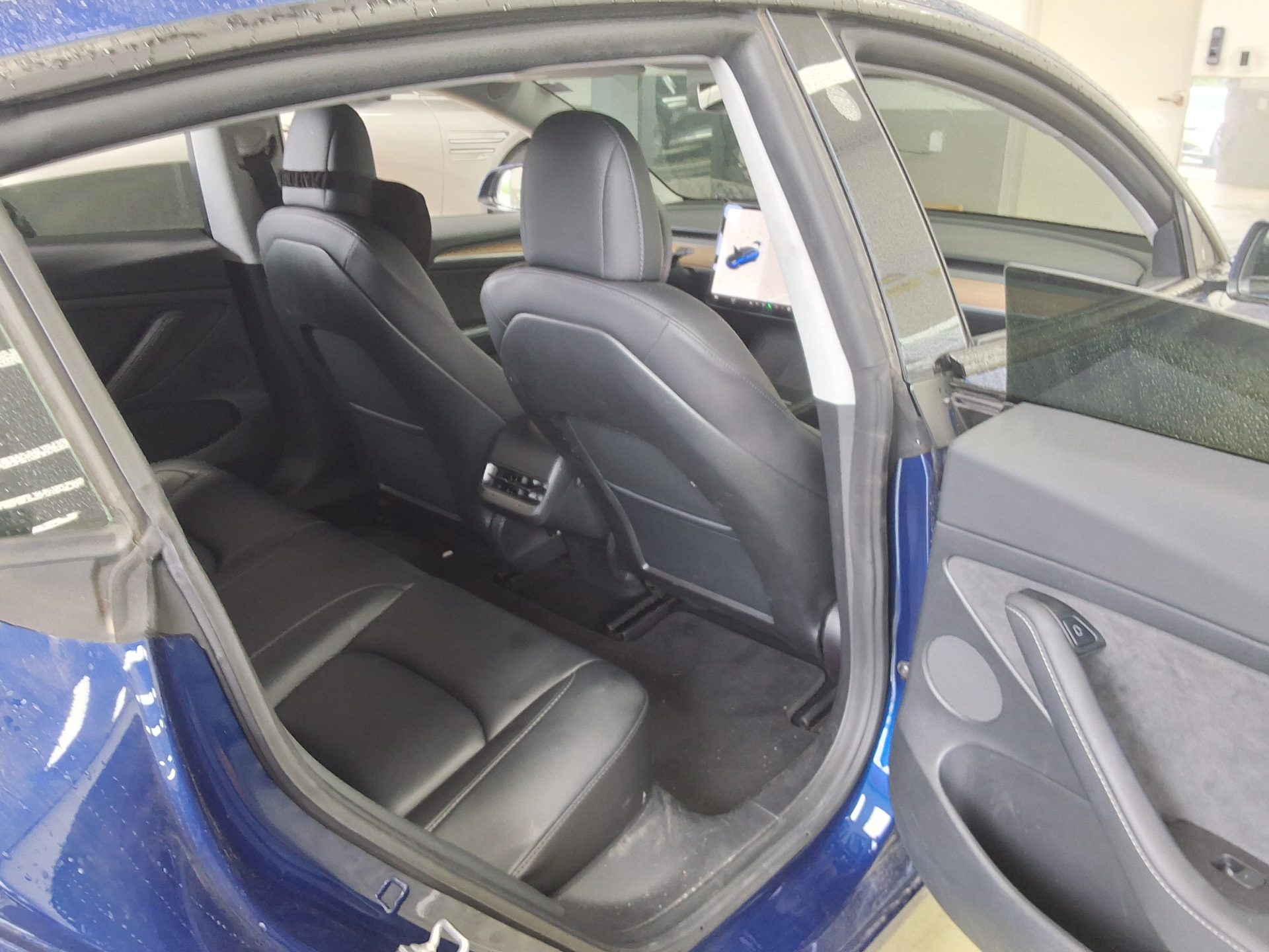 2021 - tesla model 3