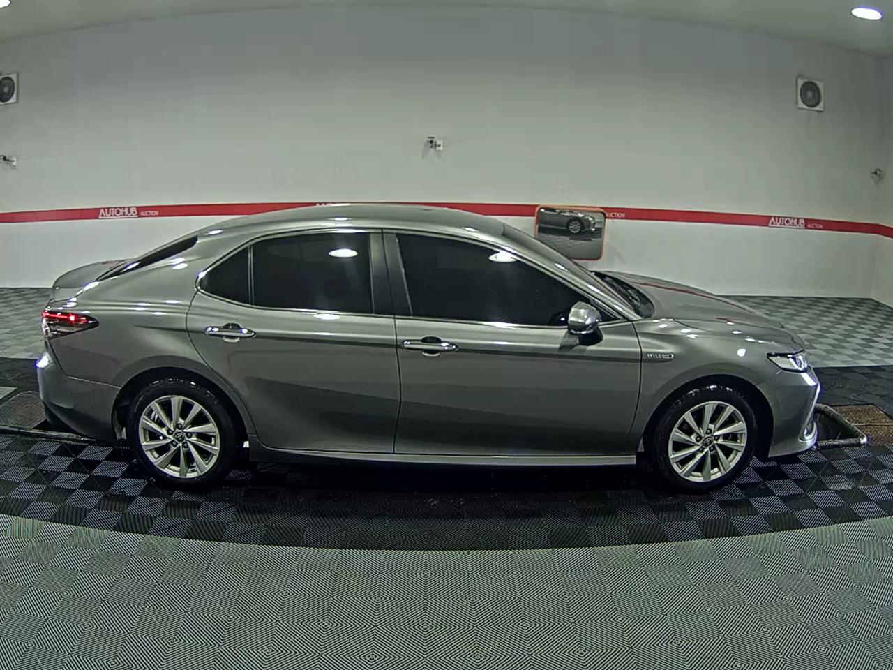 2023 - toyota camry