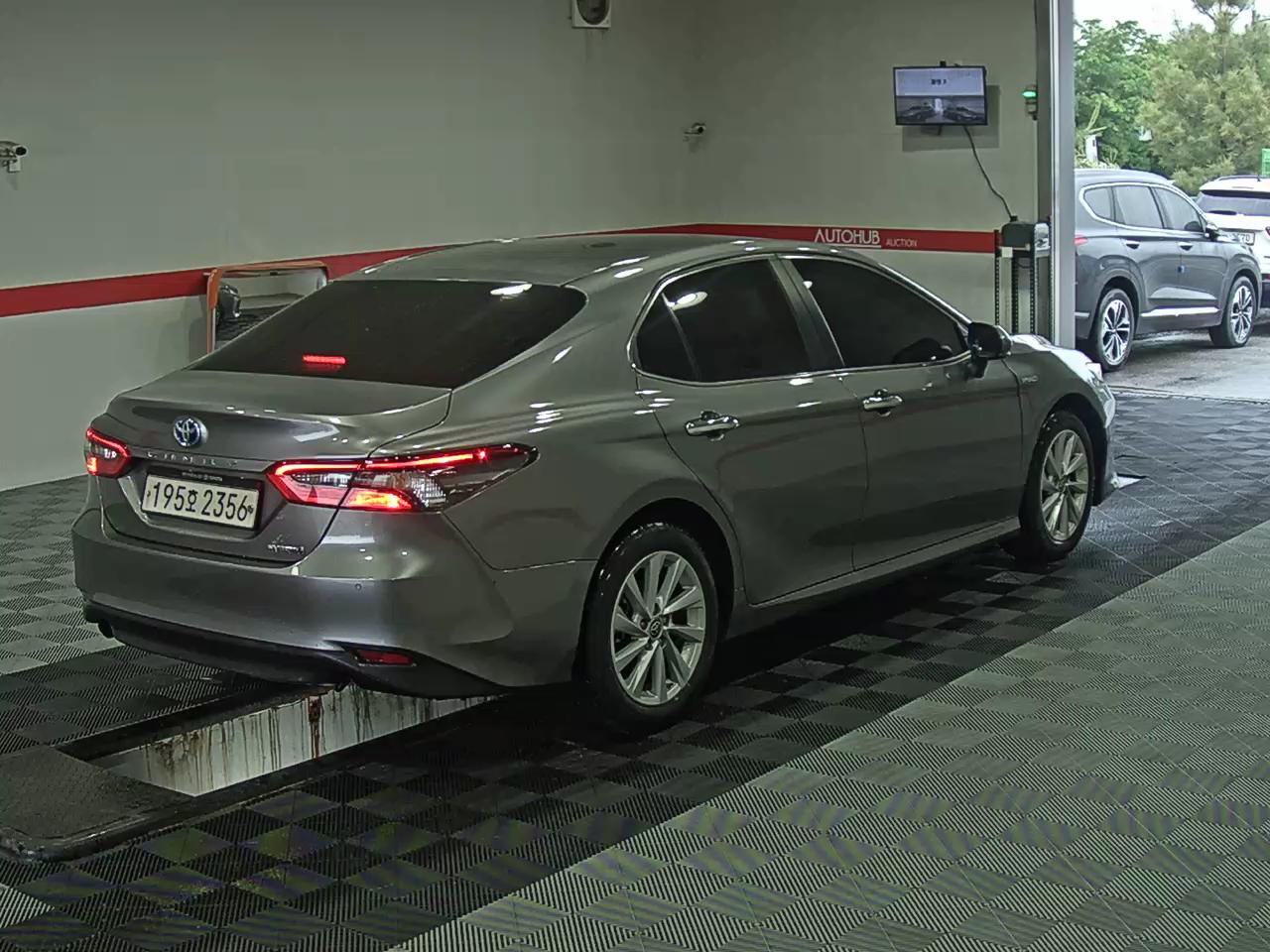 2023 - toyota camry