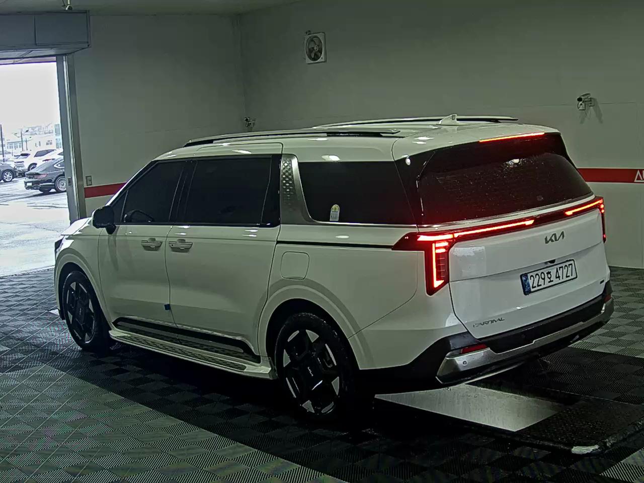 2025 - kia carnival