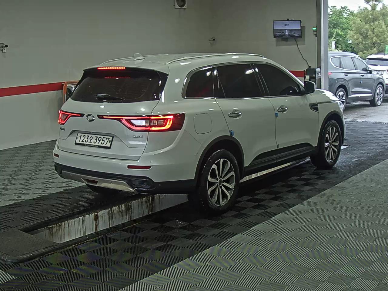 2020 - renault qm6