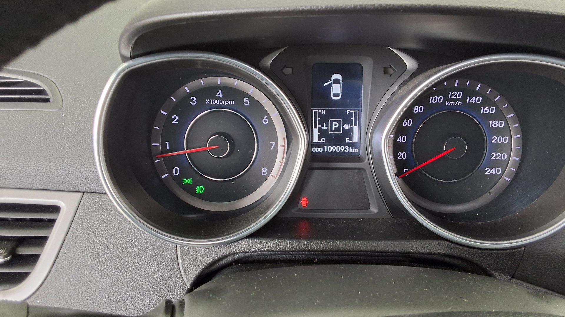 2014 - hyundai avante