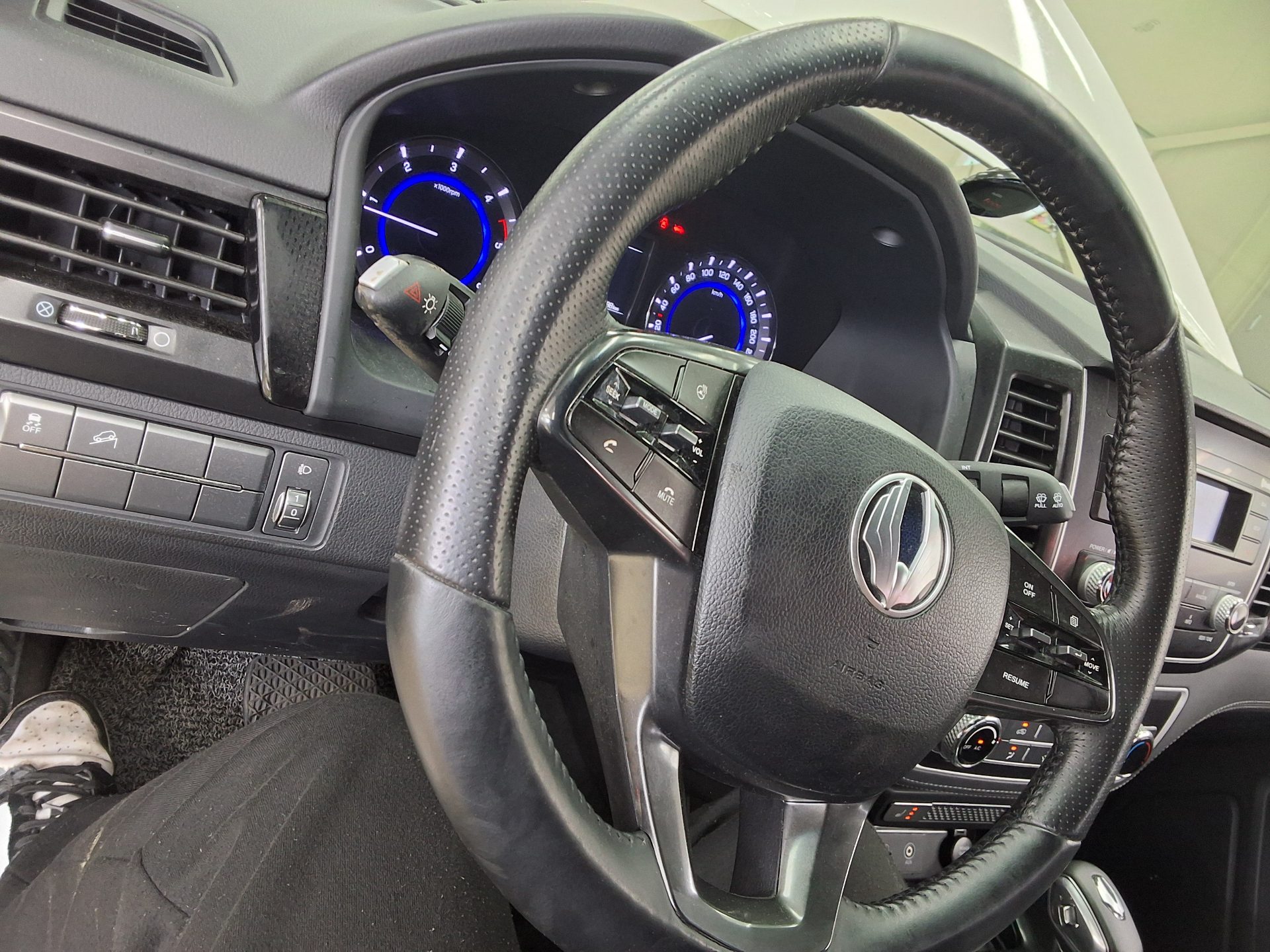 2021 - ssangyong rexton