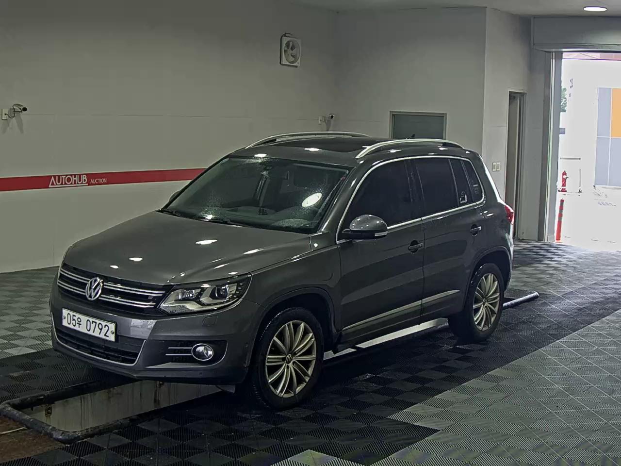 VOLKSWAGEN TIGUAN TDI BLUEMOTION