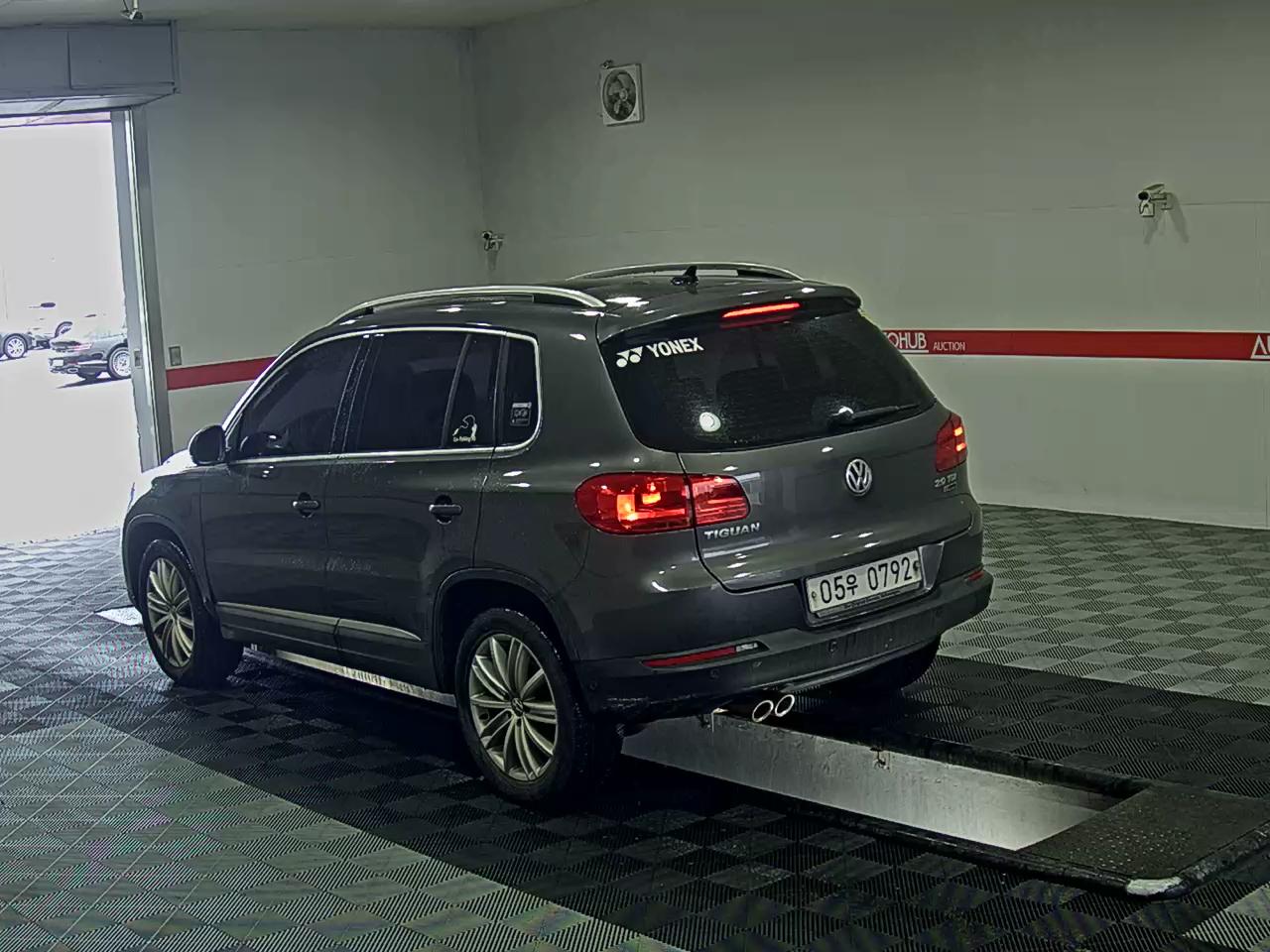 2016 - volkswagen tiguan