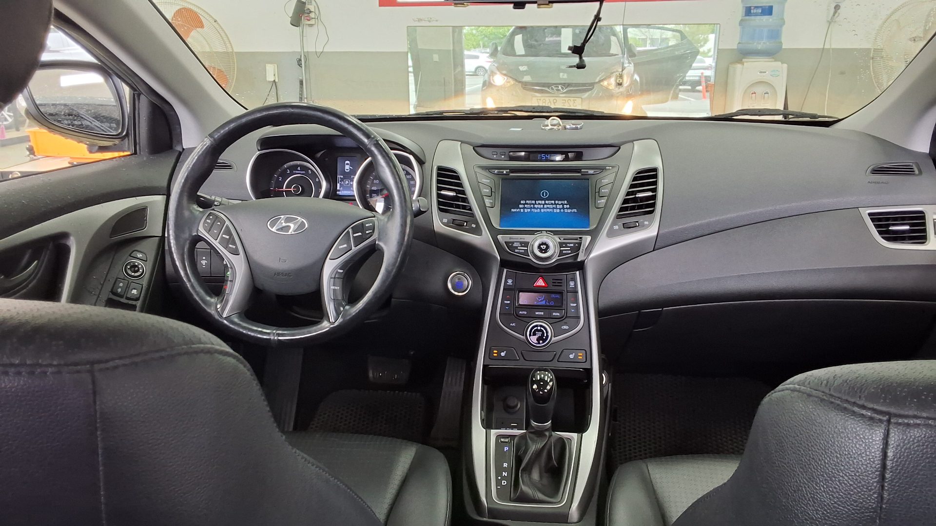 2014 - hyundai avante