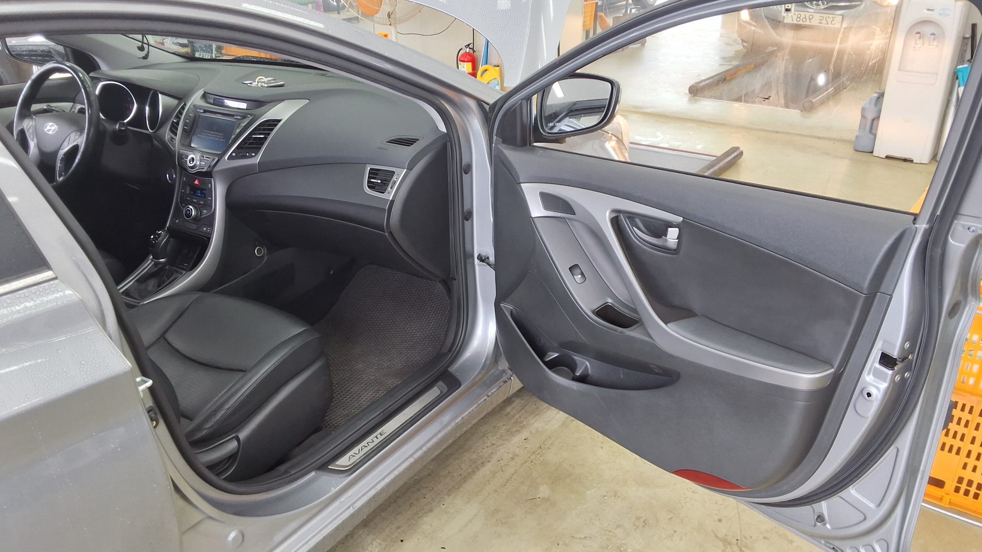 2014 - hyundai avante