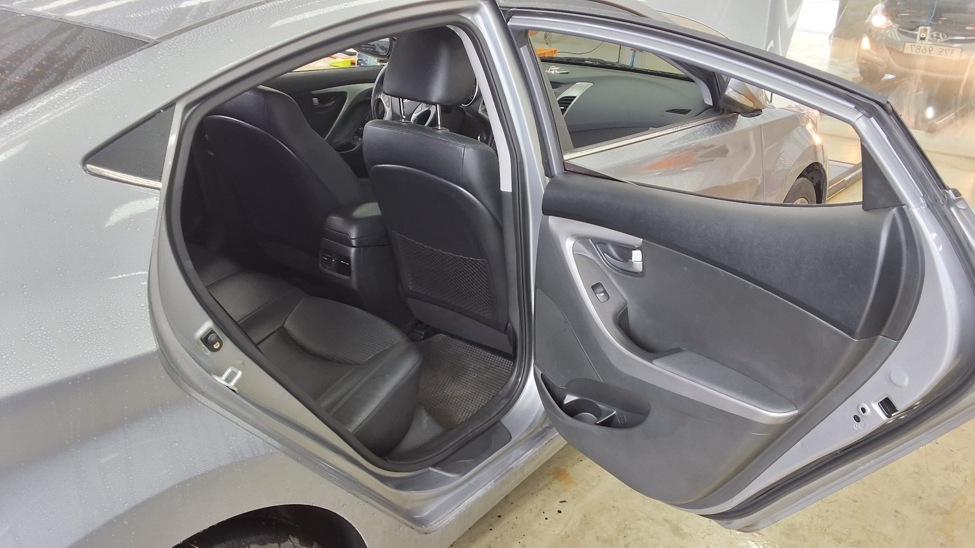 2014 - hyundai avante