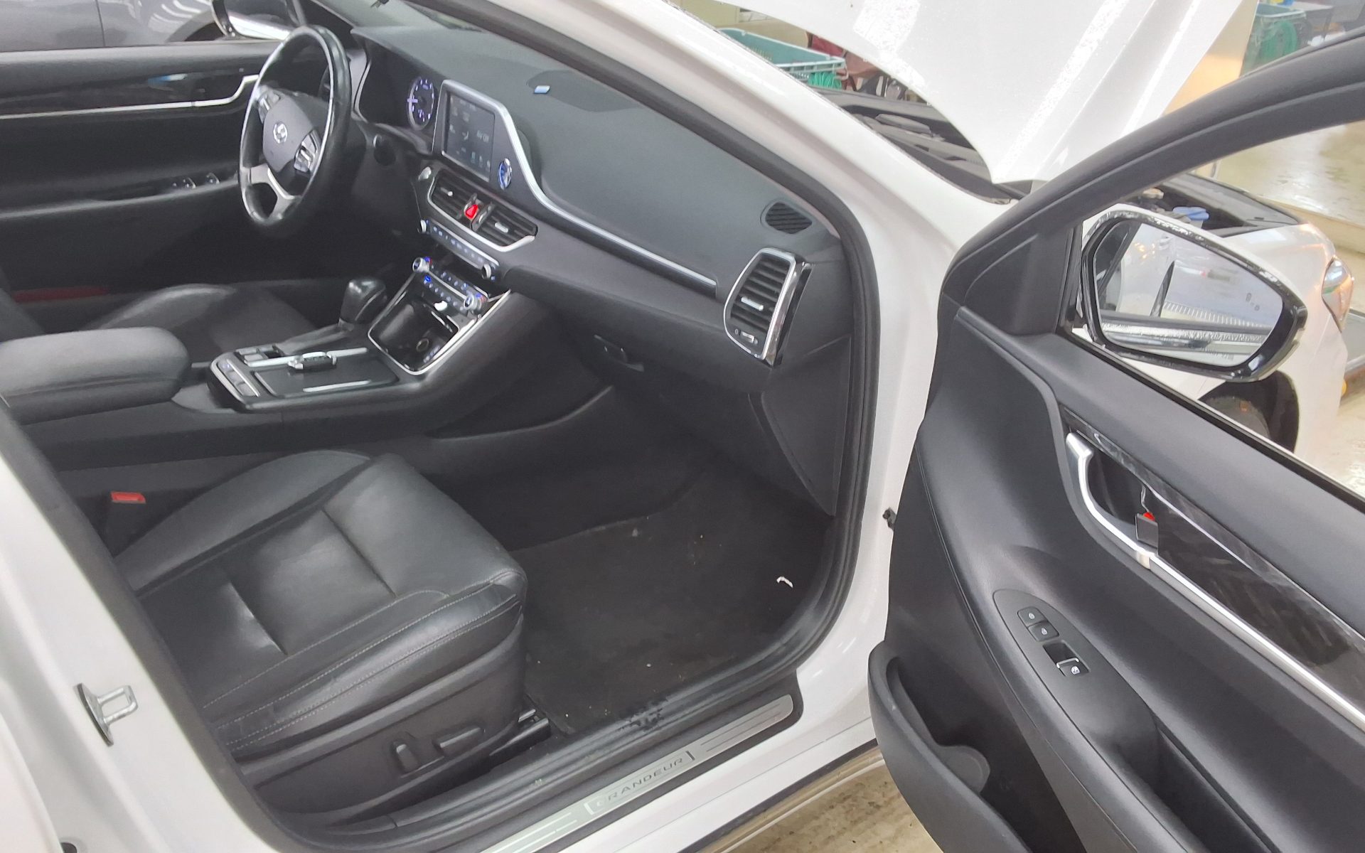 2019 - hyundai grandeur