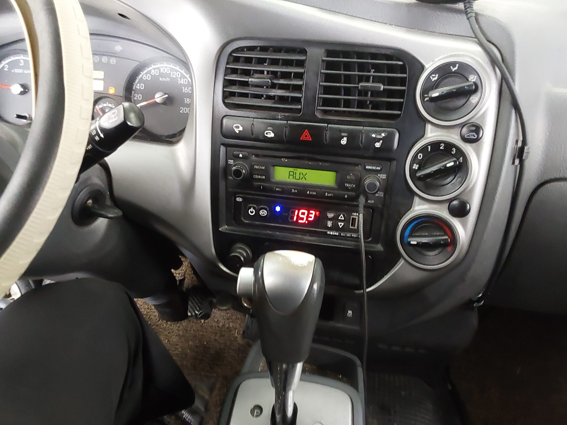 2015 - kia bongo