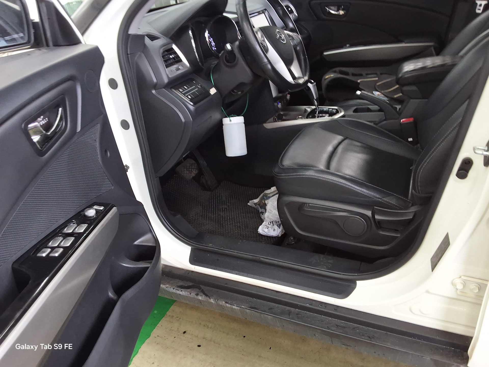2016 - ssangyong tivoli