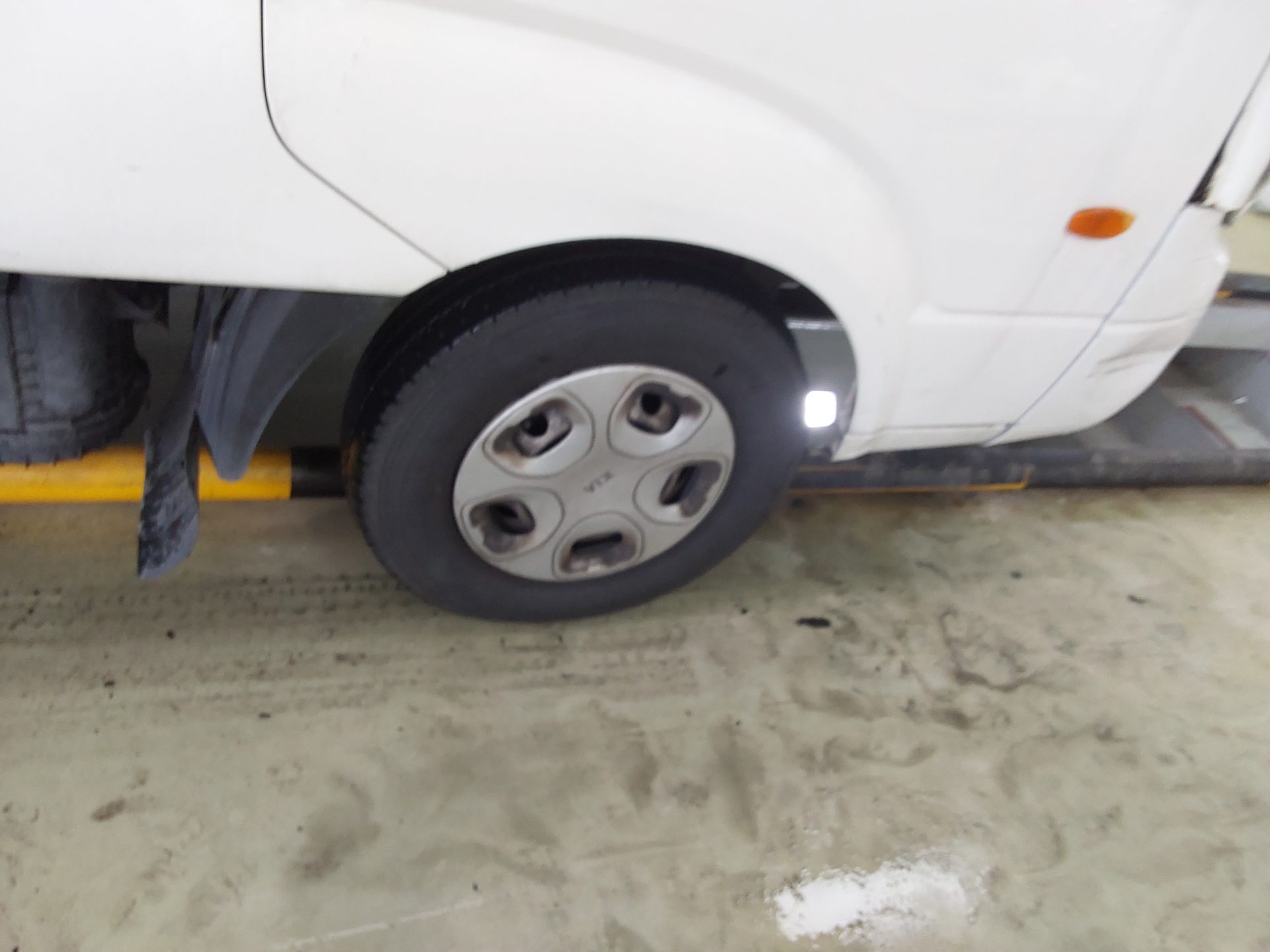 2015 - kia bongo