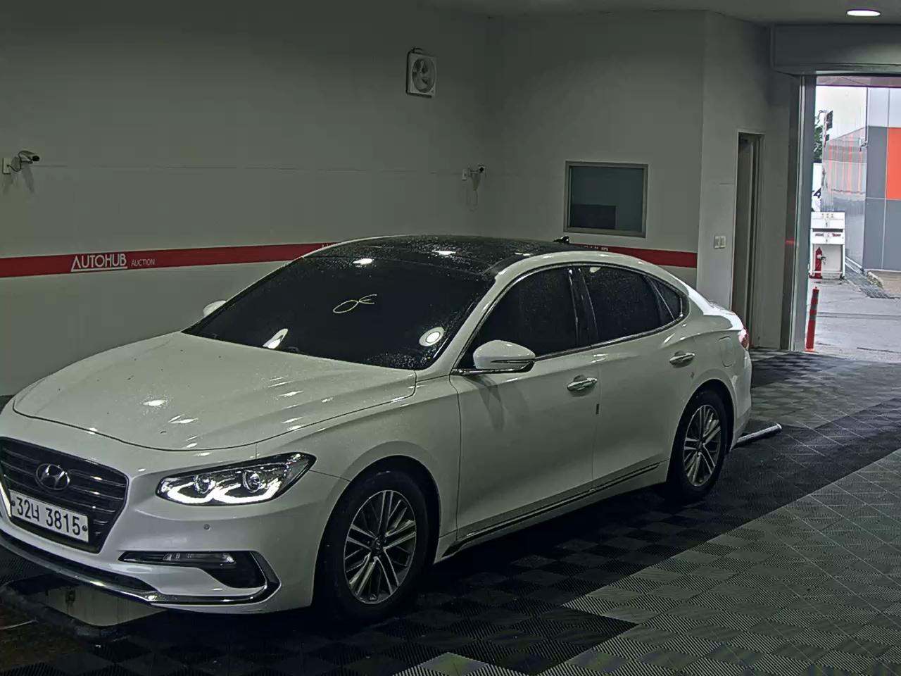 HYUNDAI GRANDEUR GDi
