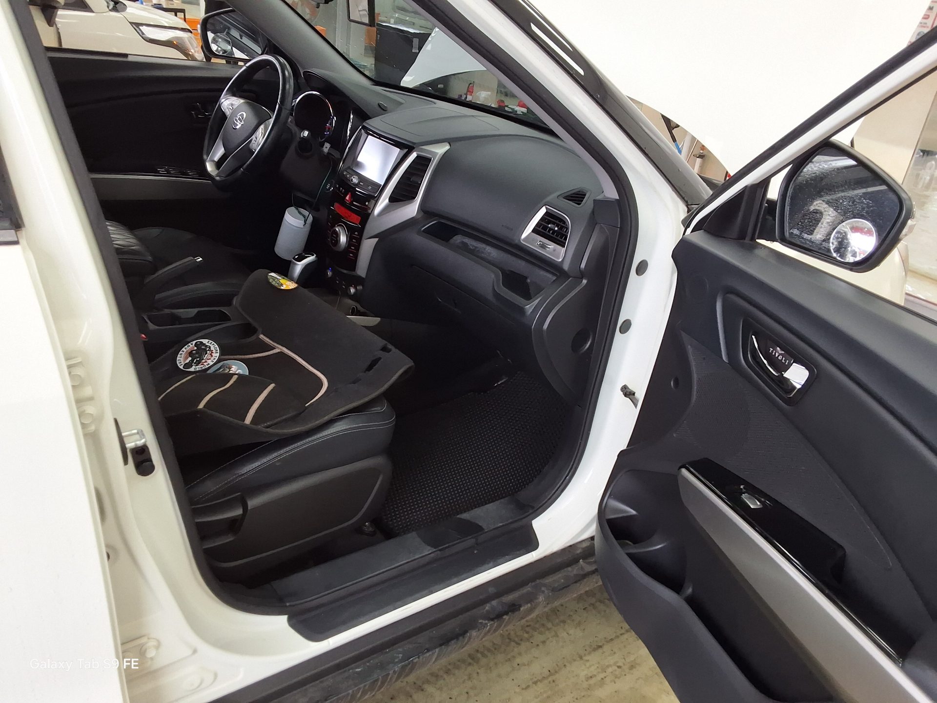 2016 - ssangyong tivoli