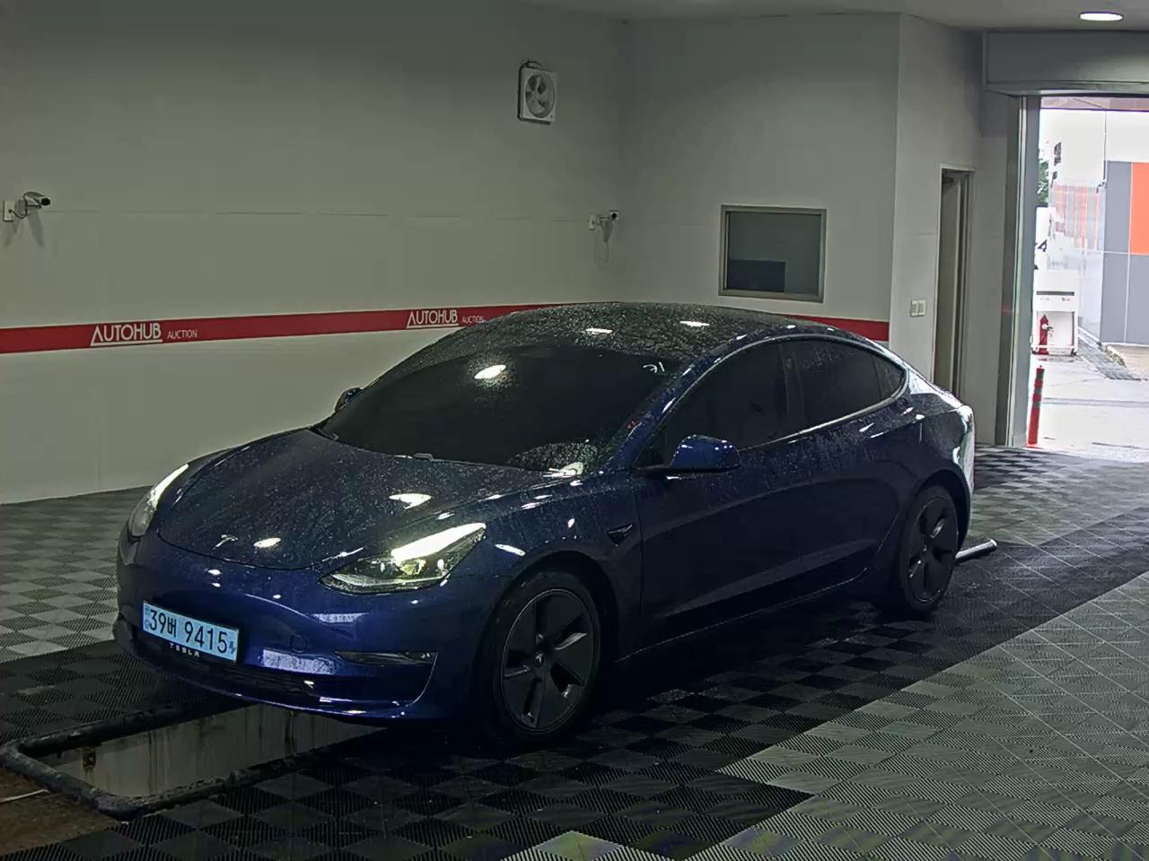 TESLA MODEL 3 RANGE