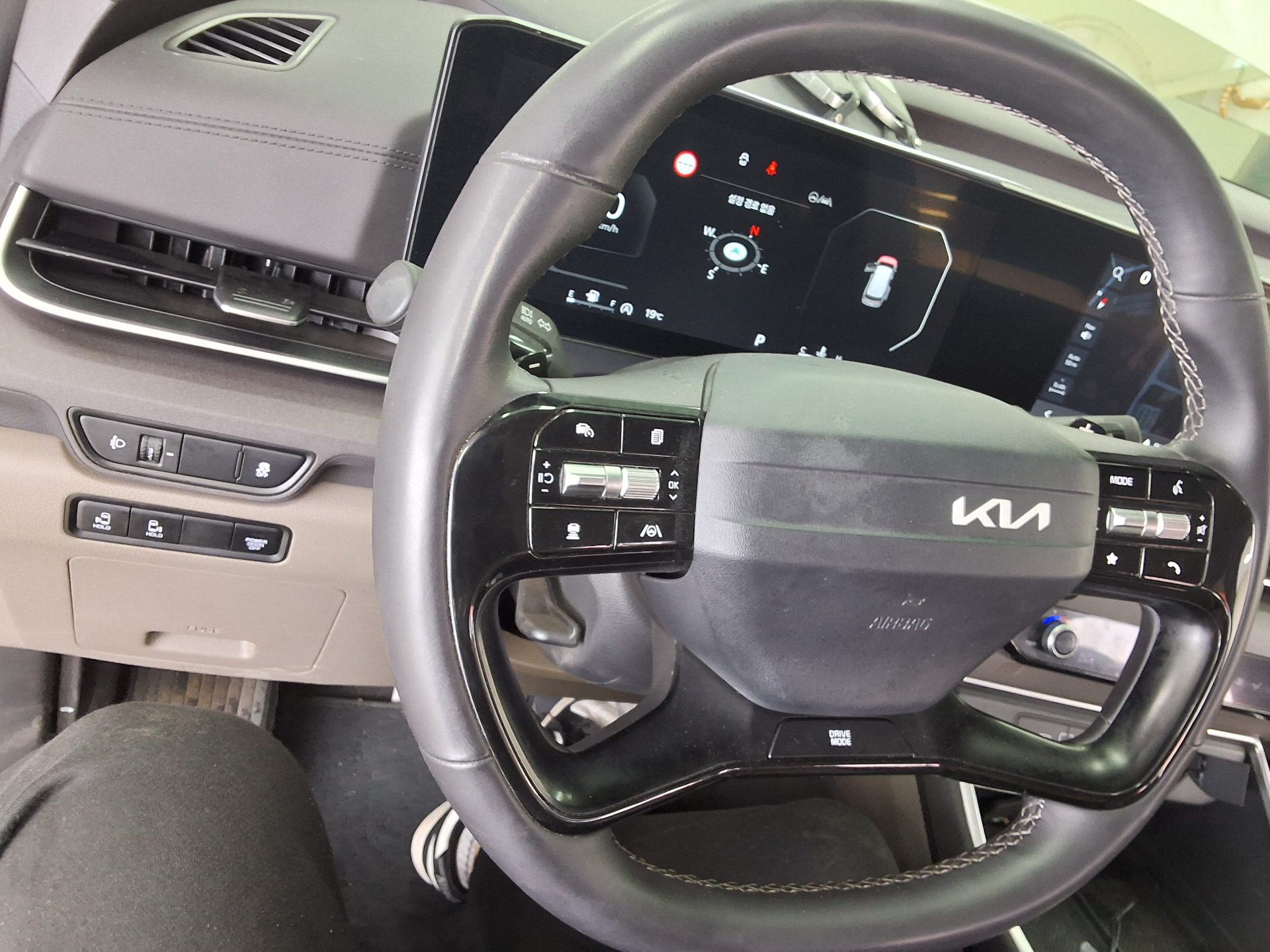 2025 - kia carnival