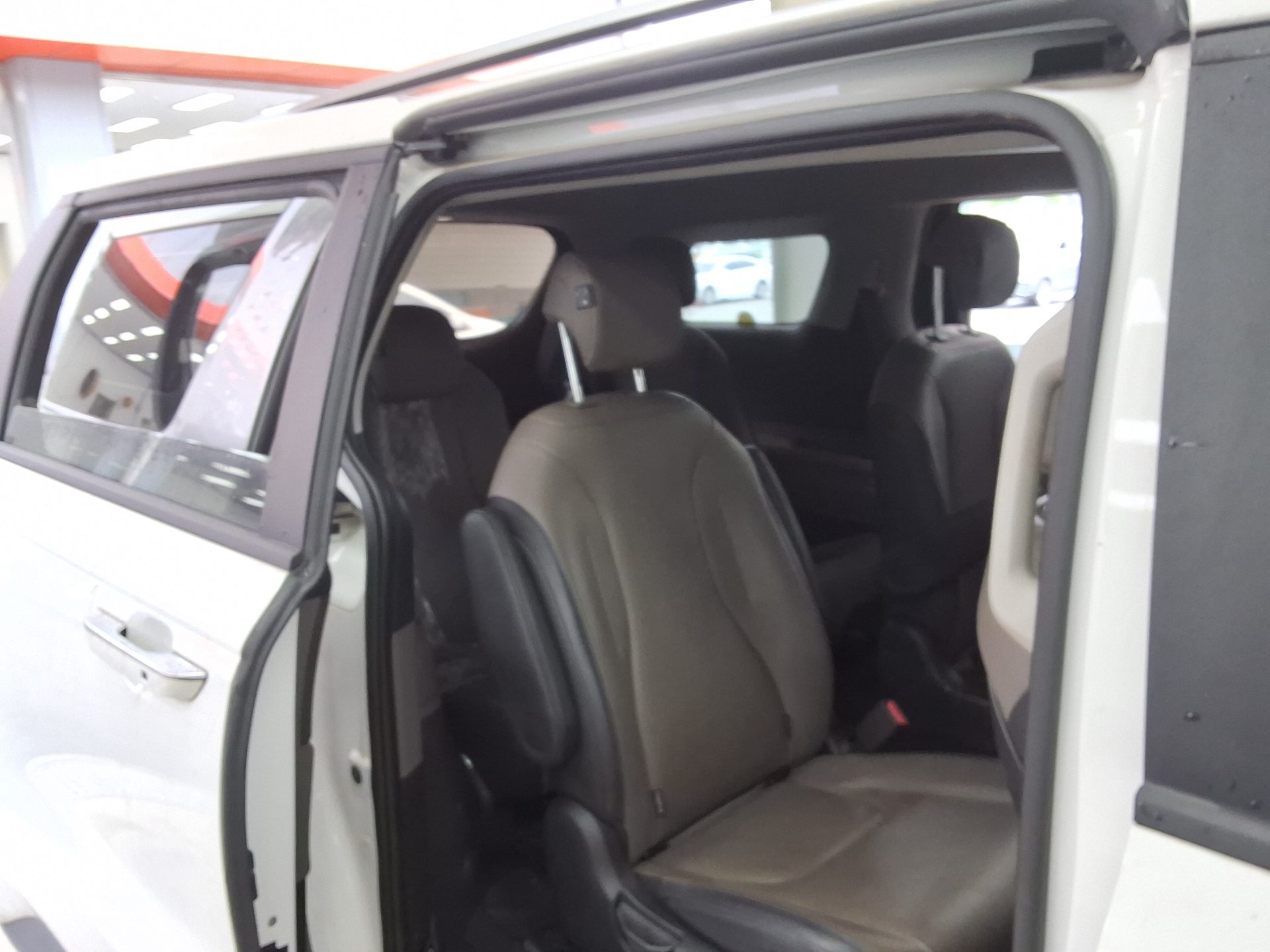 2025 - kia carnival