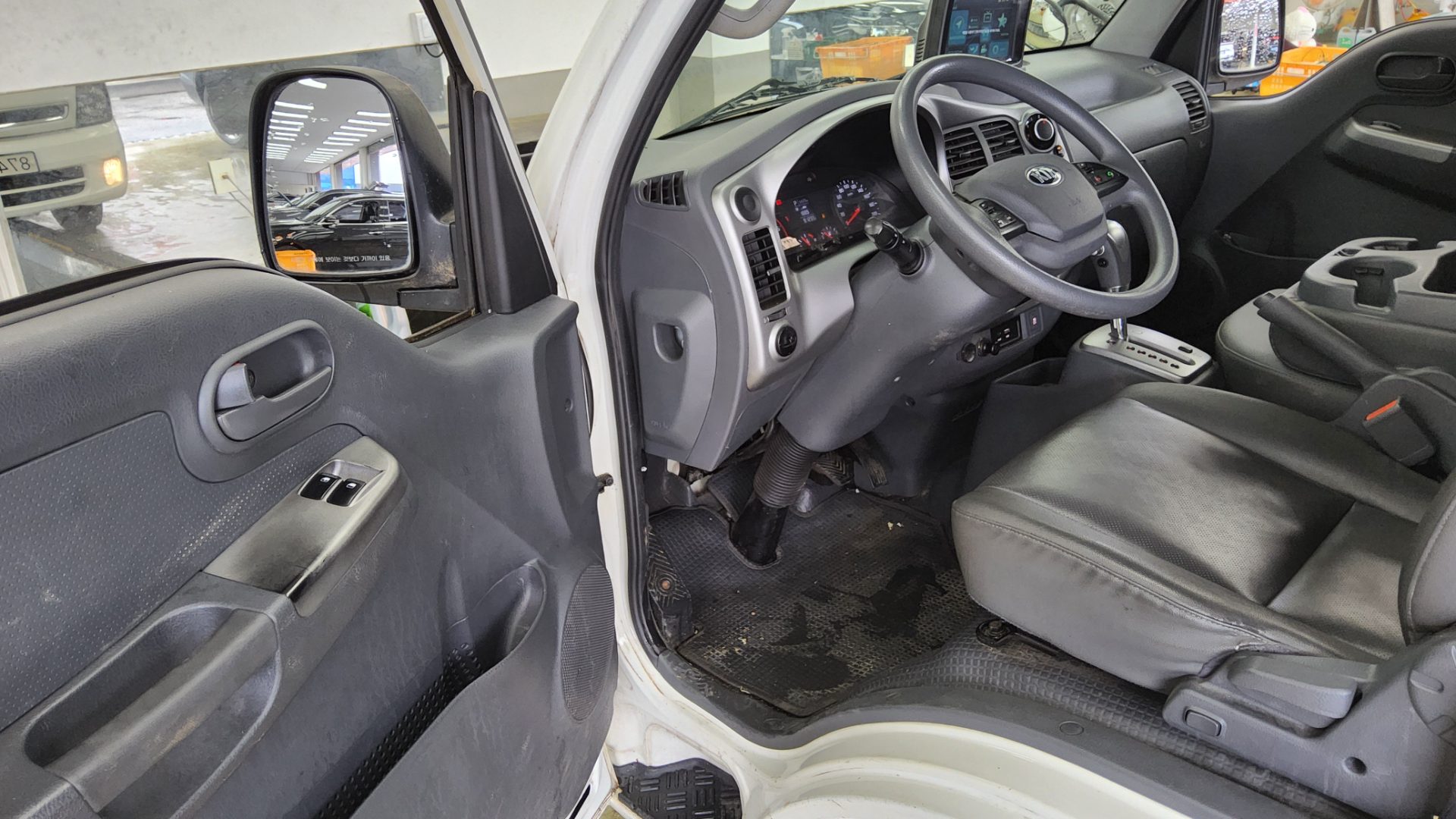 2018 - kia bongo