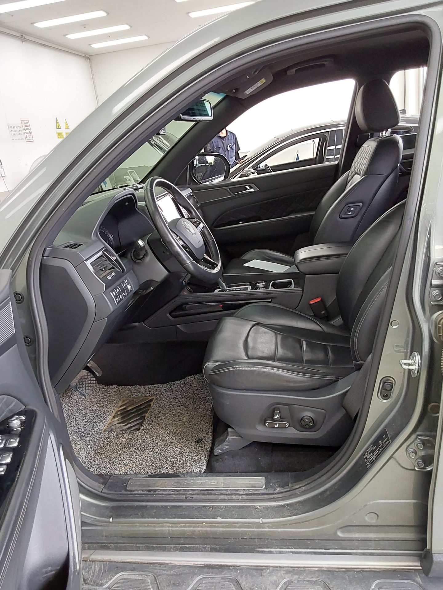 2020 - ssangyong rexton