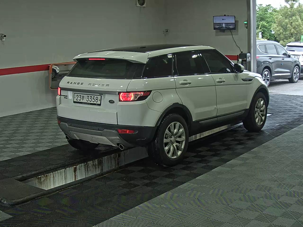 2015 - land rover range rover