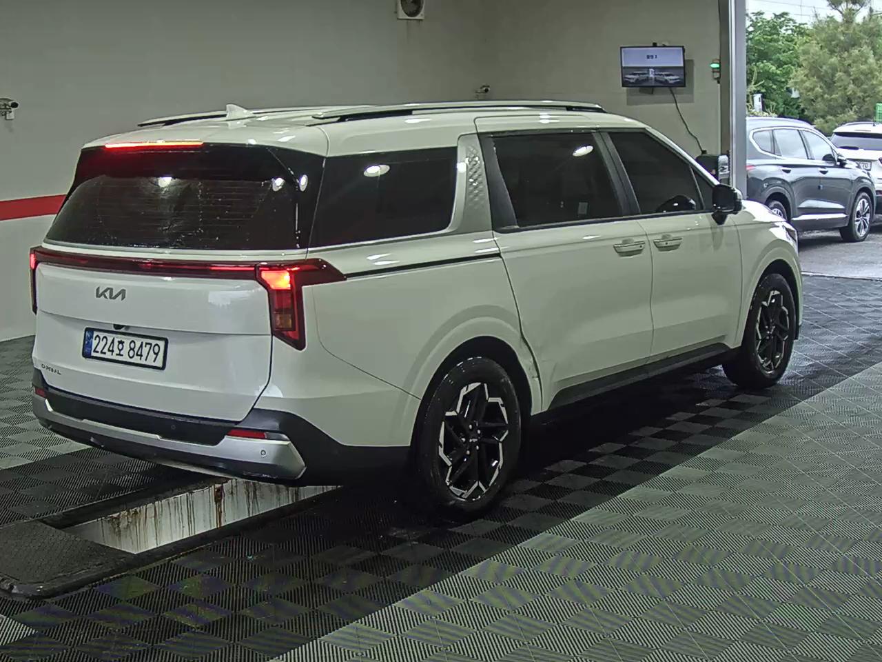 2025 - kia carnival