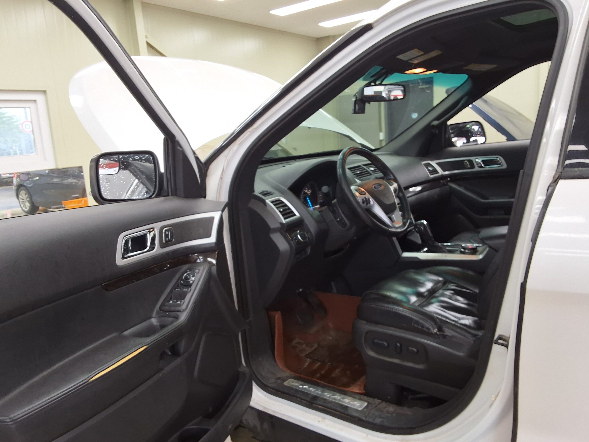 2013 - ford explorer