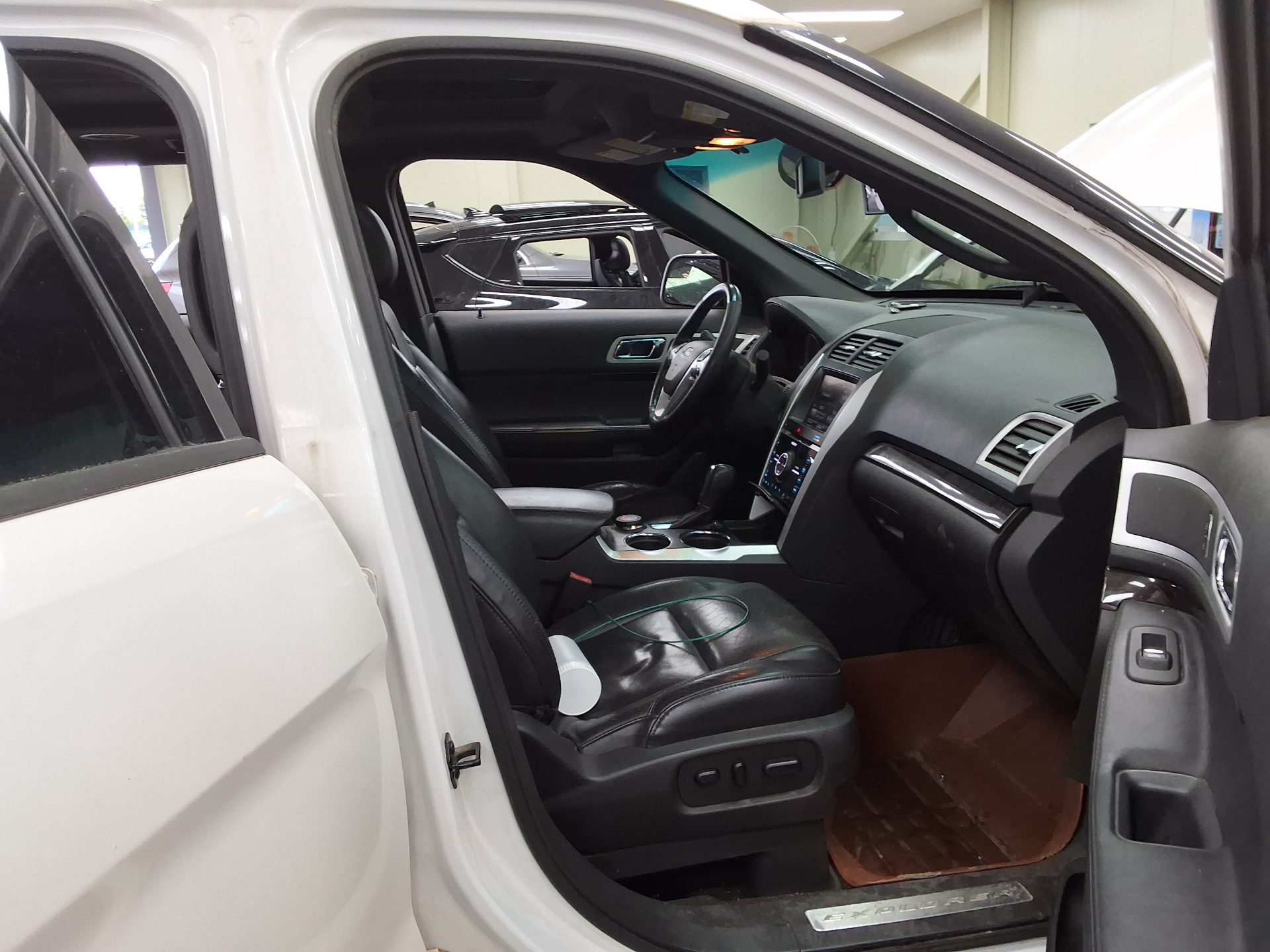 2013 - ford explorer