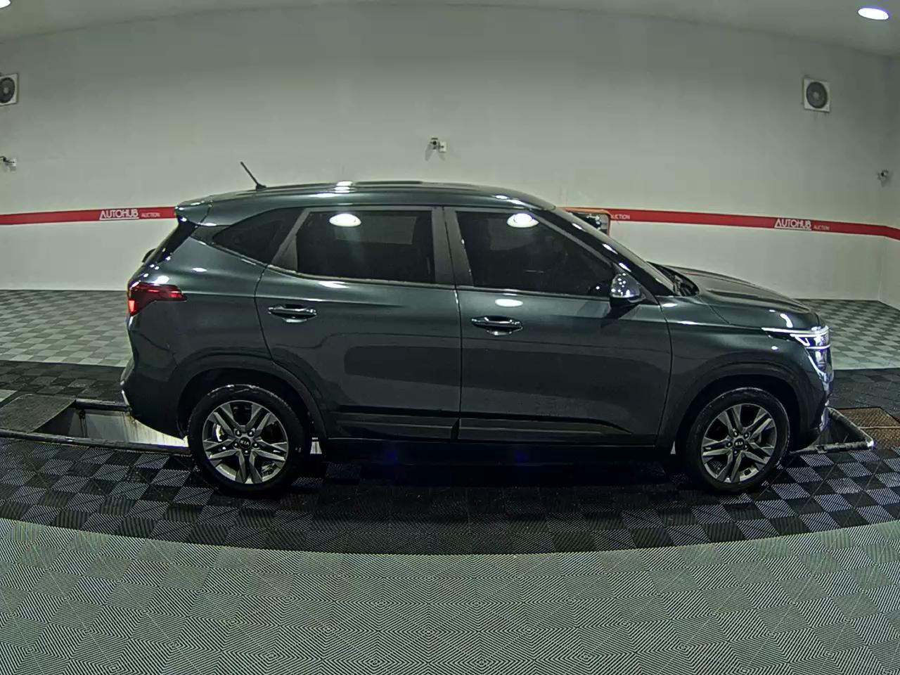 2022 - kia seltos