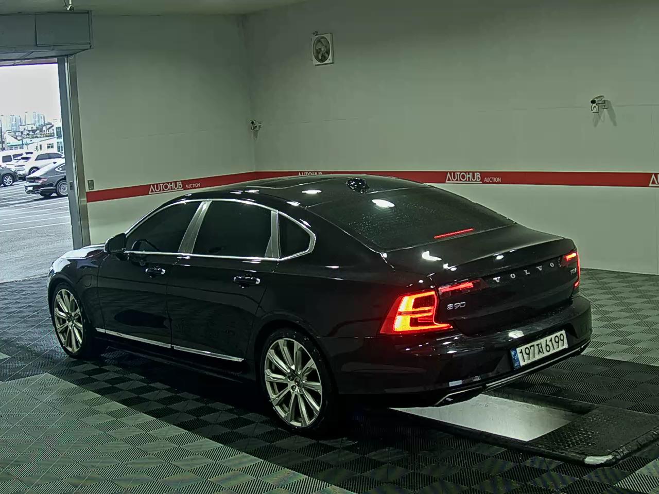 2019 - volvo s90